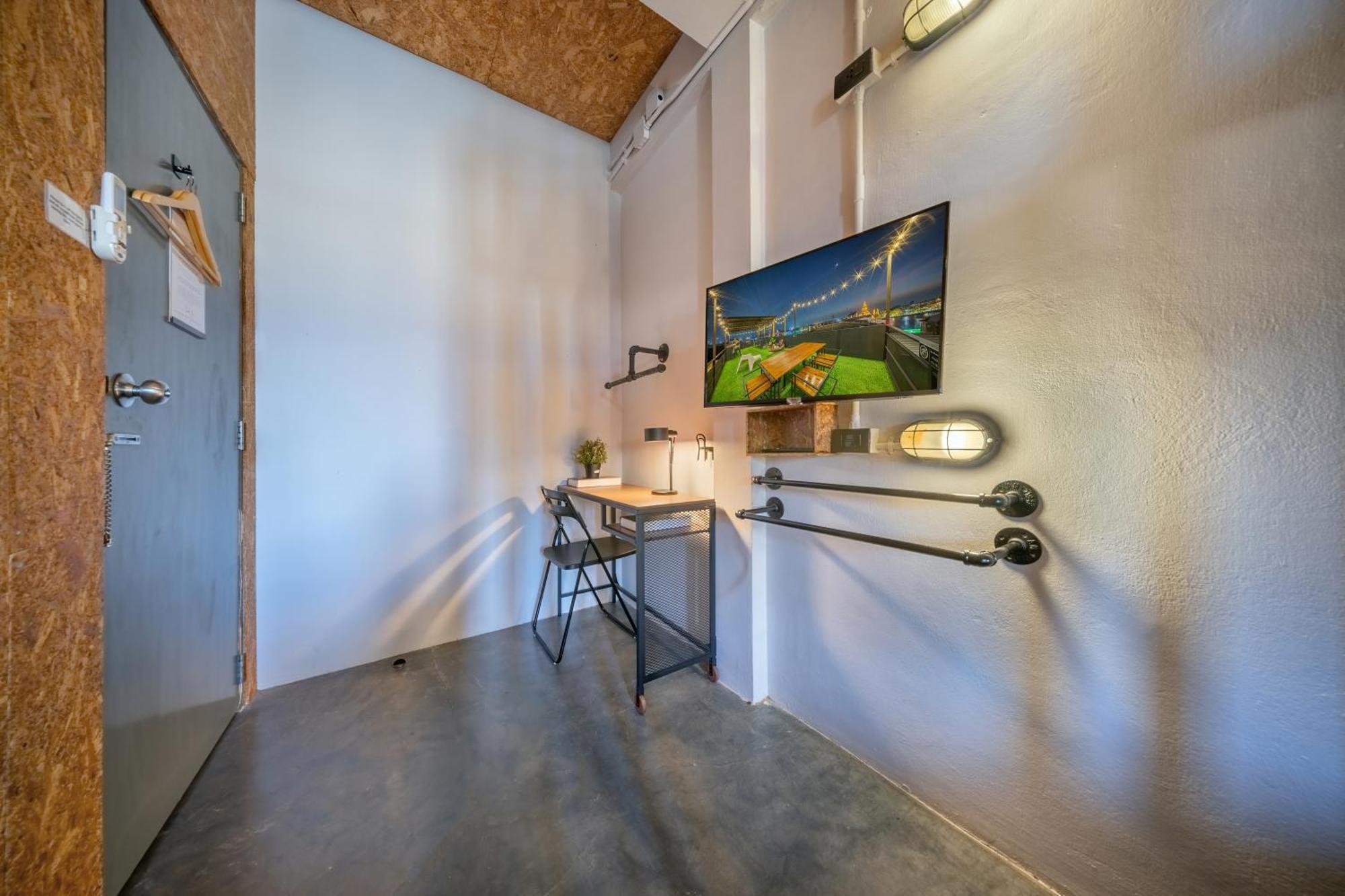 Ralph Hostel Bangkok