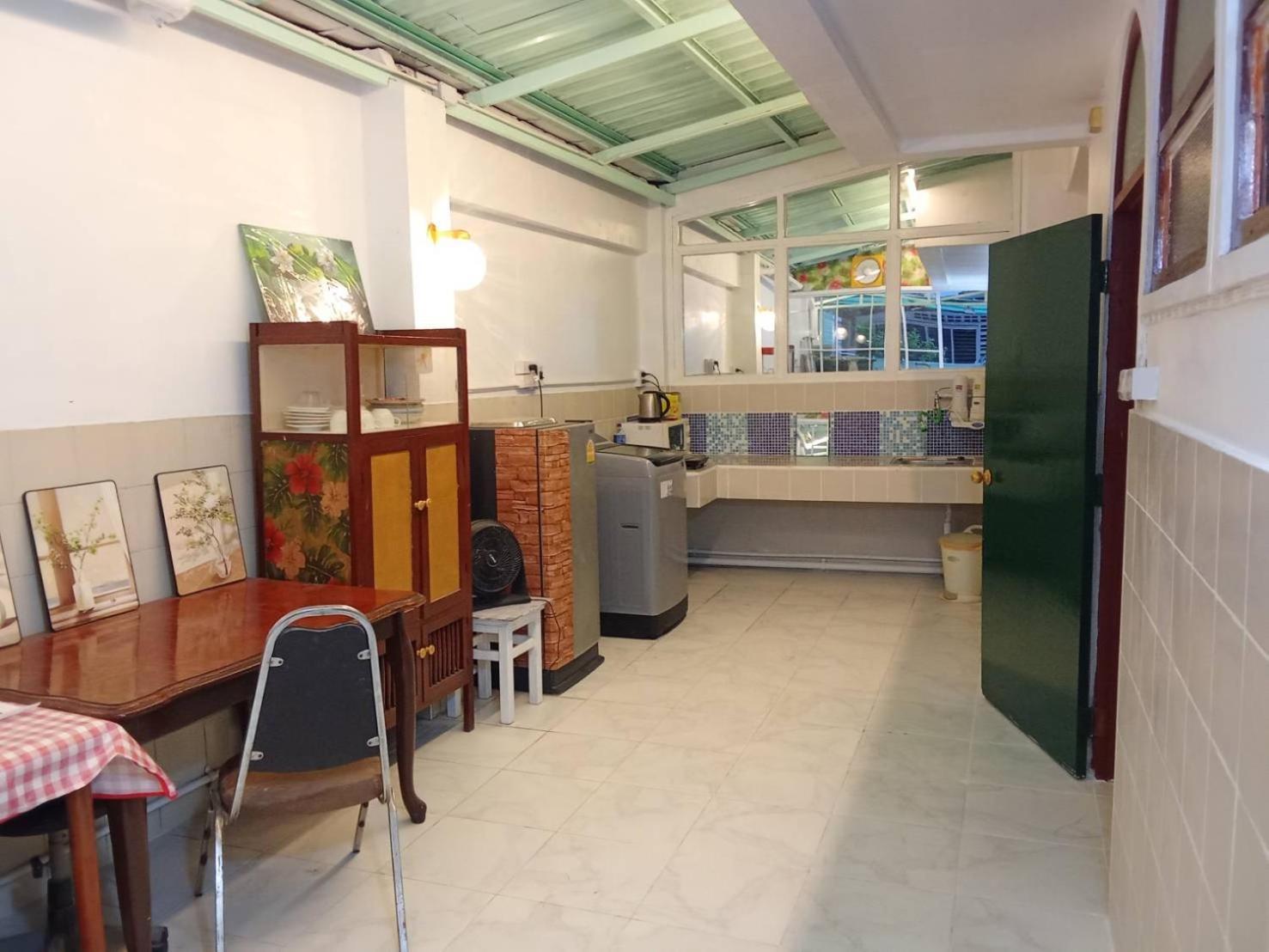 Ban Suanlum Guest house Bangkok