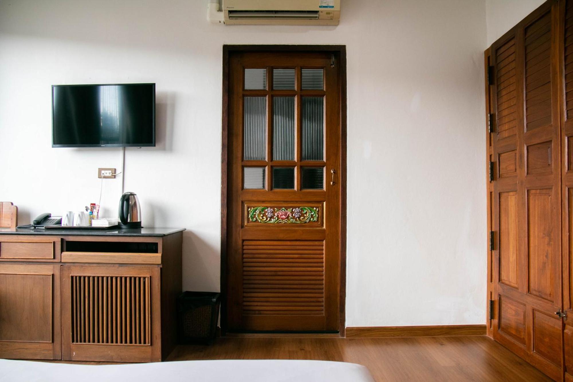 Lamphu Tree House Boutique Bangkok