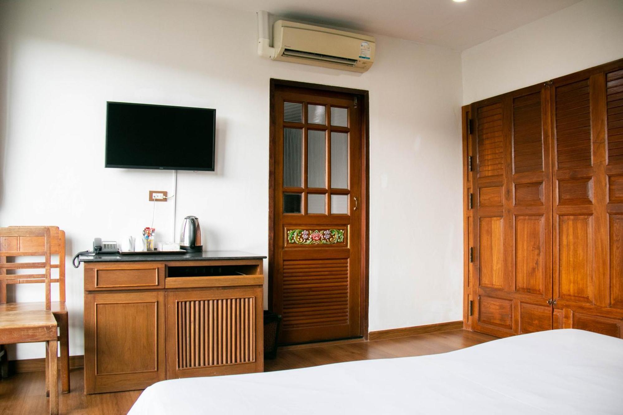 Lamphu Tree House Boutique Hotel