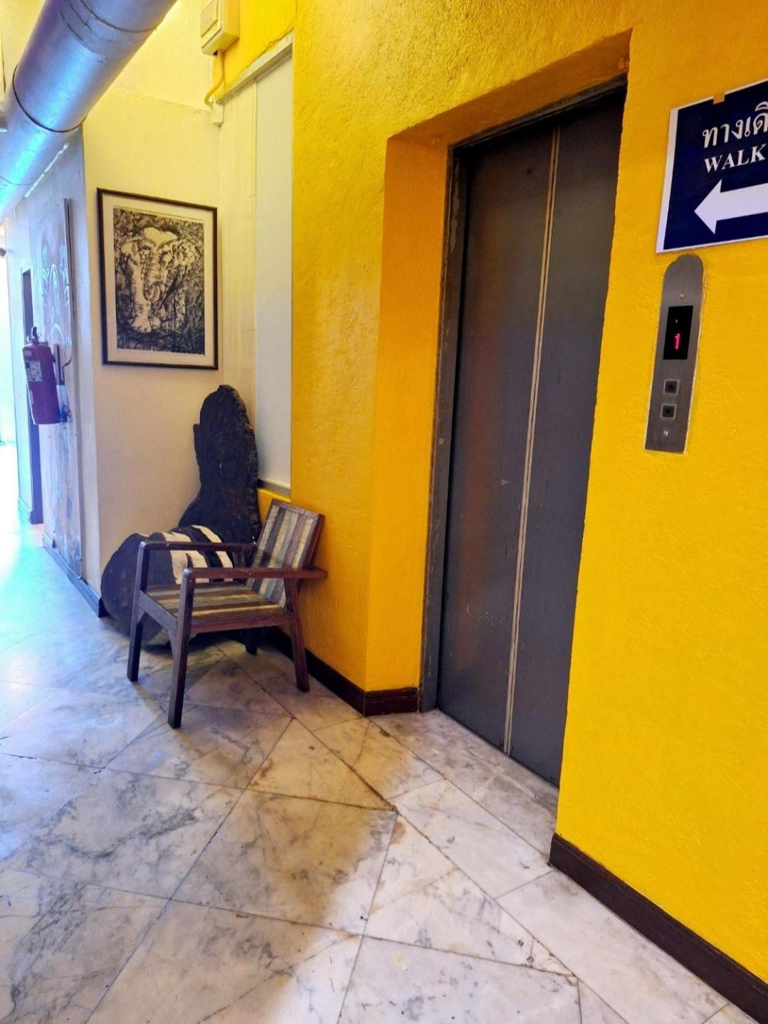 Ddm House Hostel *