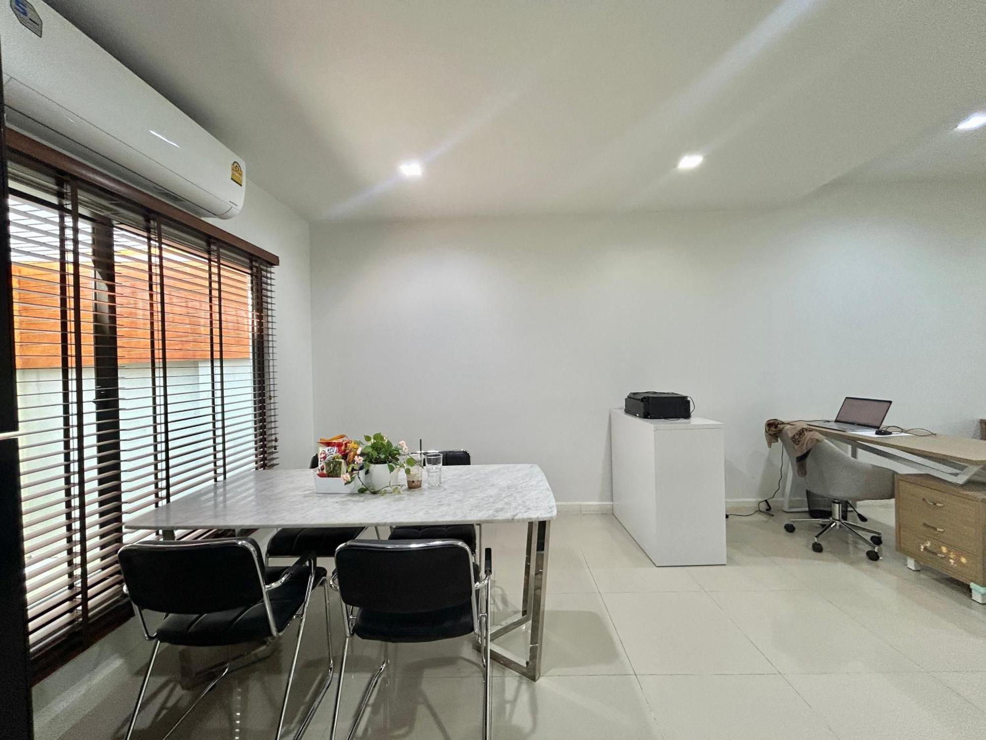 Holiday home 3 Bedrooms Townhome Near Mega Bangna *