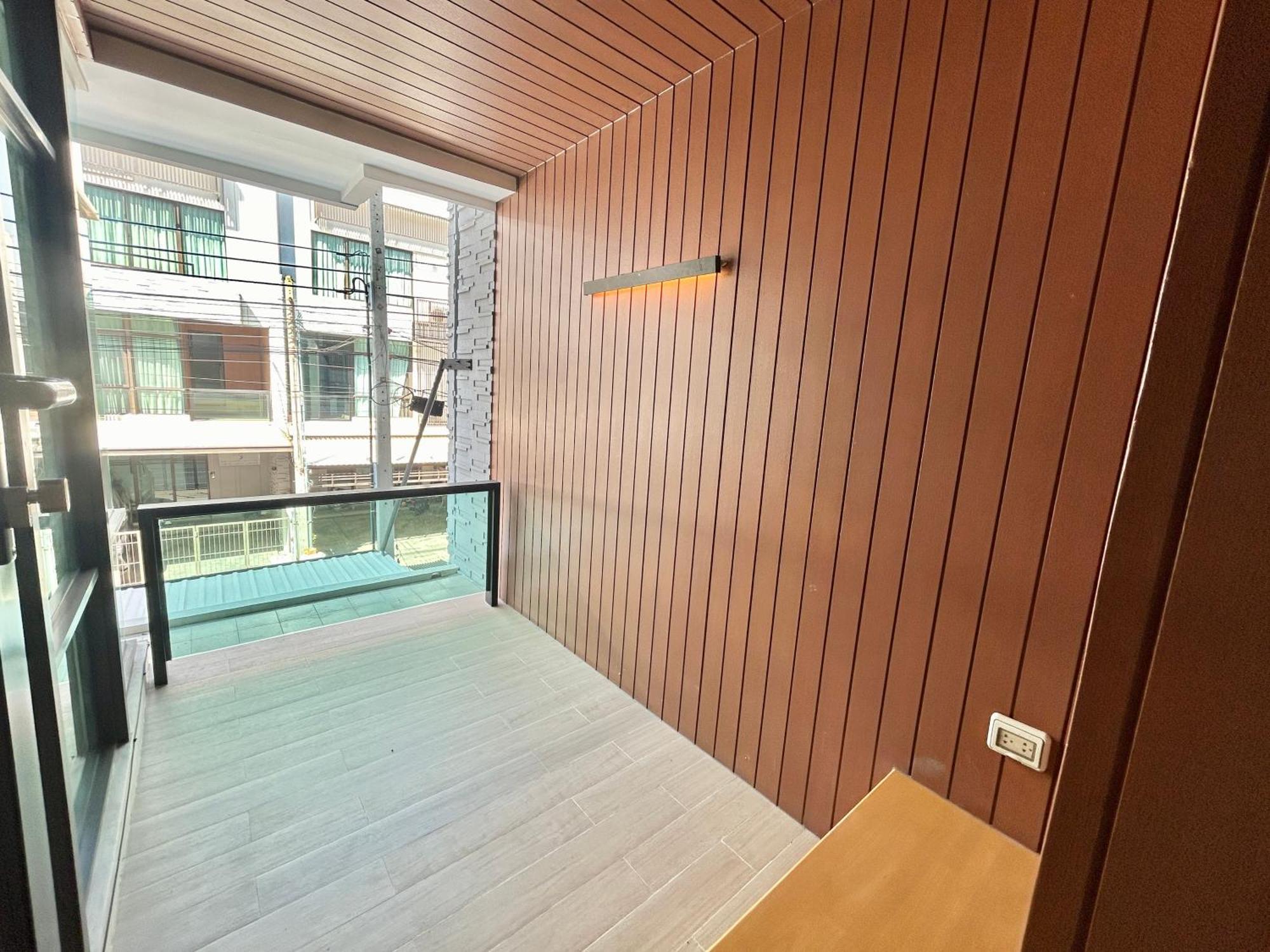 Holiday home 3 Bedrooms Townhome Near Mega Bangna