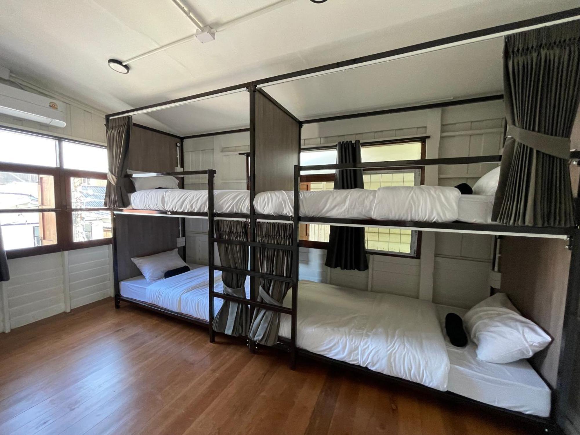 Green Cabin Hostel * Bangkok