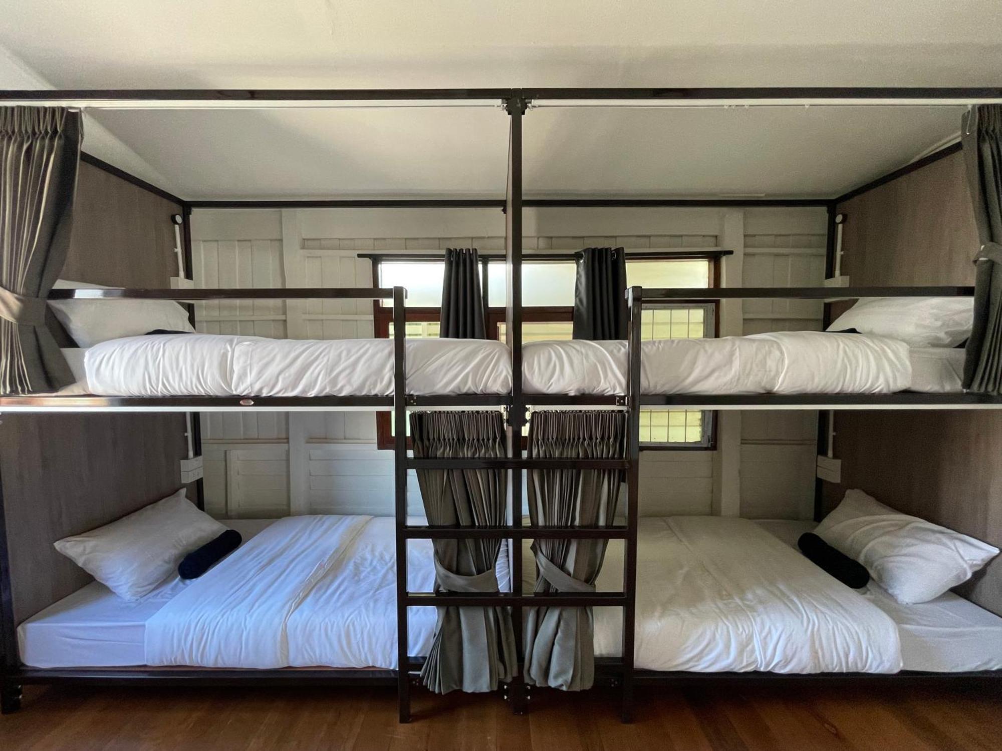 Green Cabin Hostel Hostel Bangkok