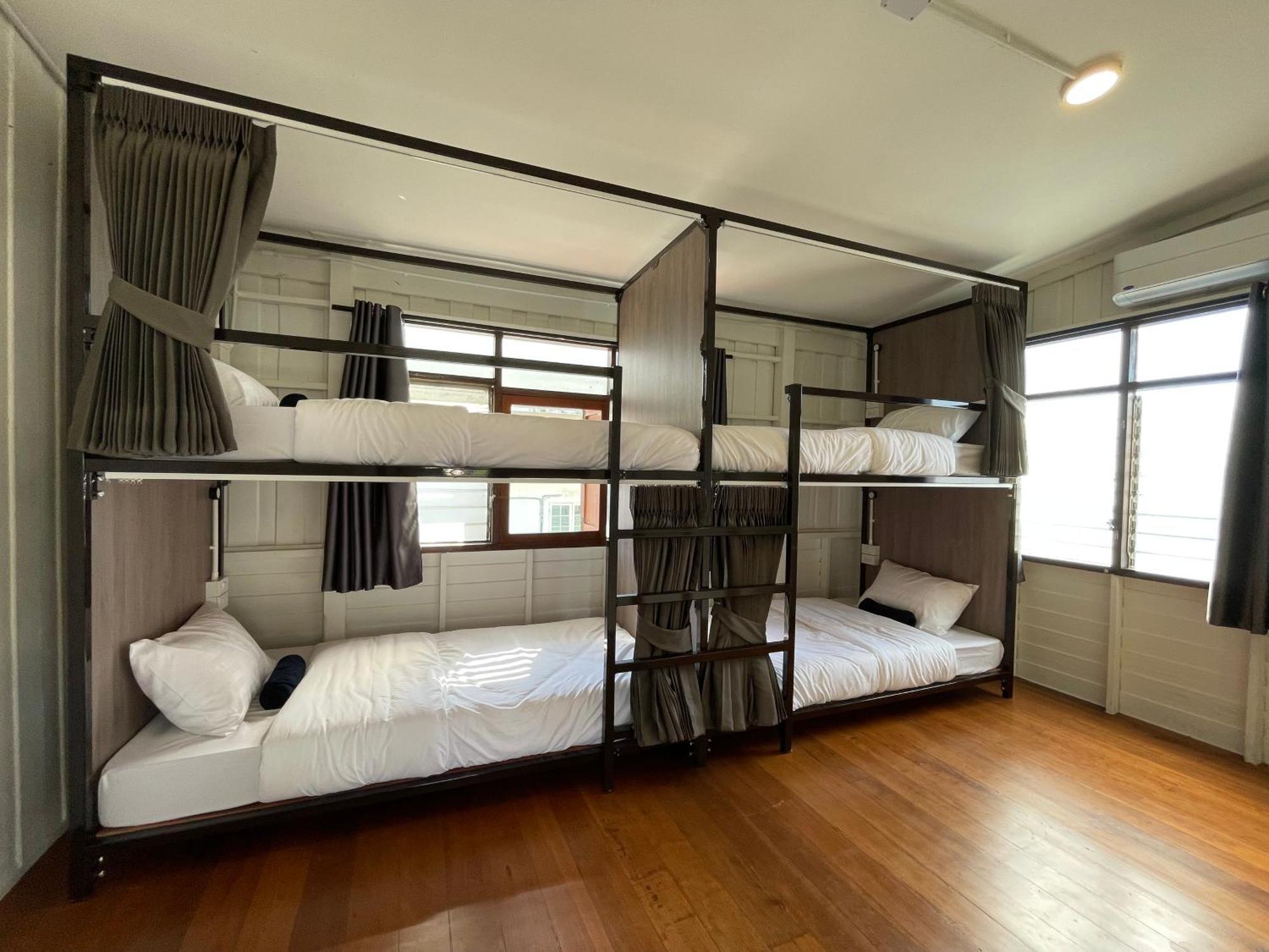 Green Cabin Hostel Hostel Bangkok