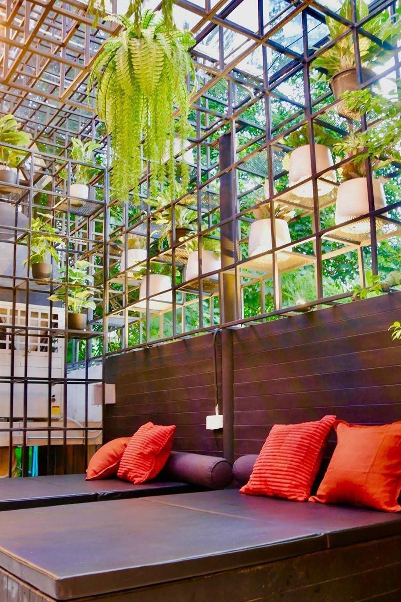 Blu Gay Poshtel * Bangkok