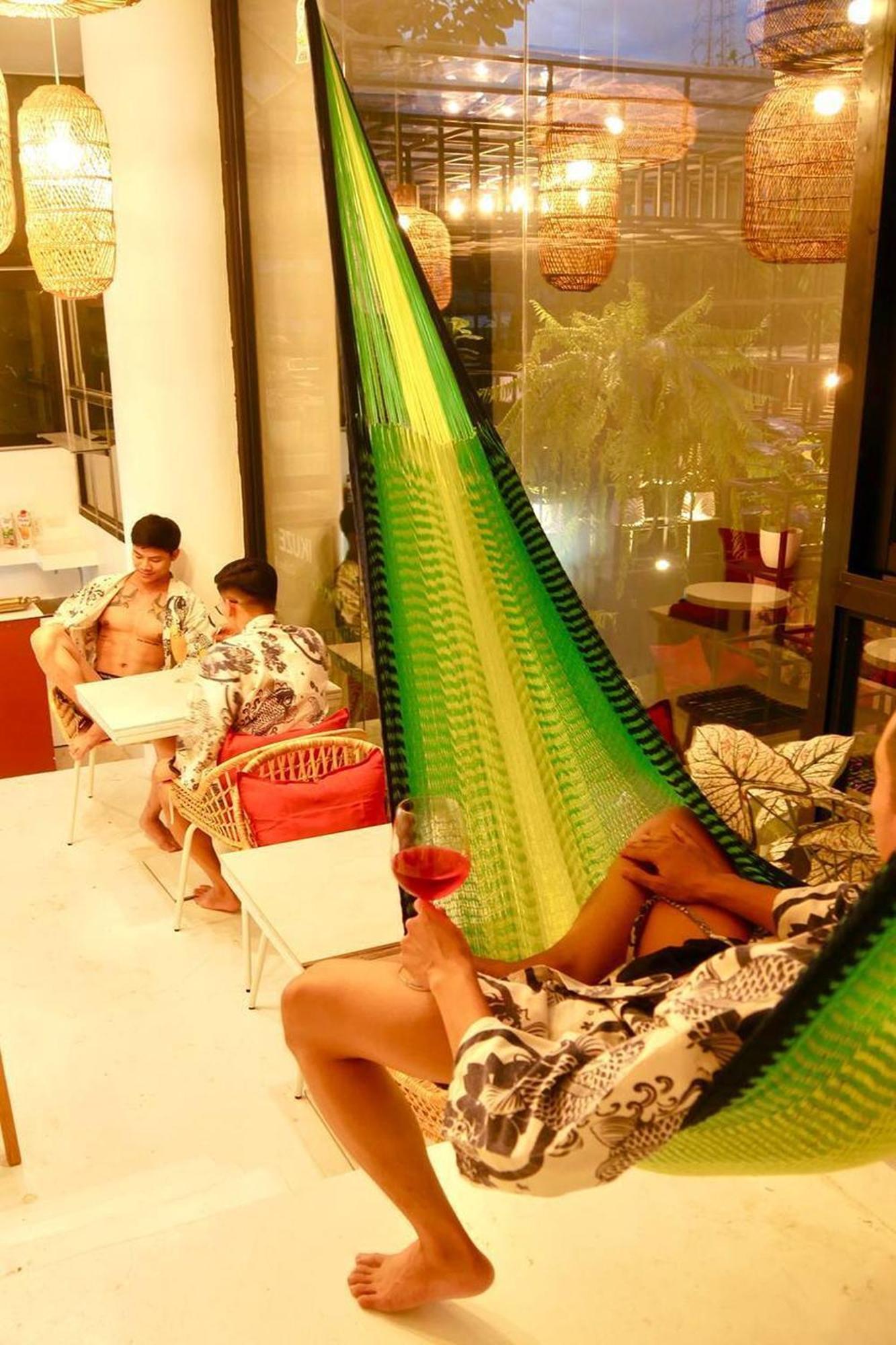 Blu Gay Poshtel Bangkok