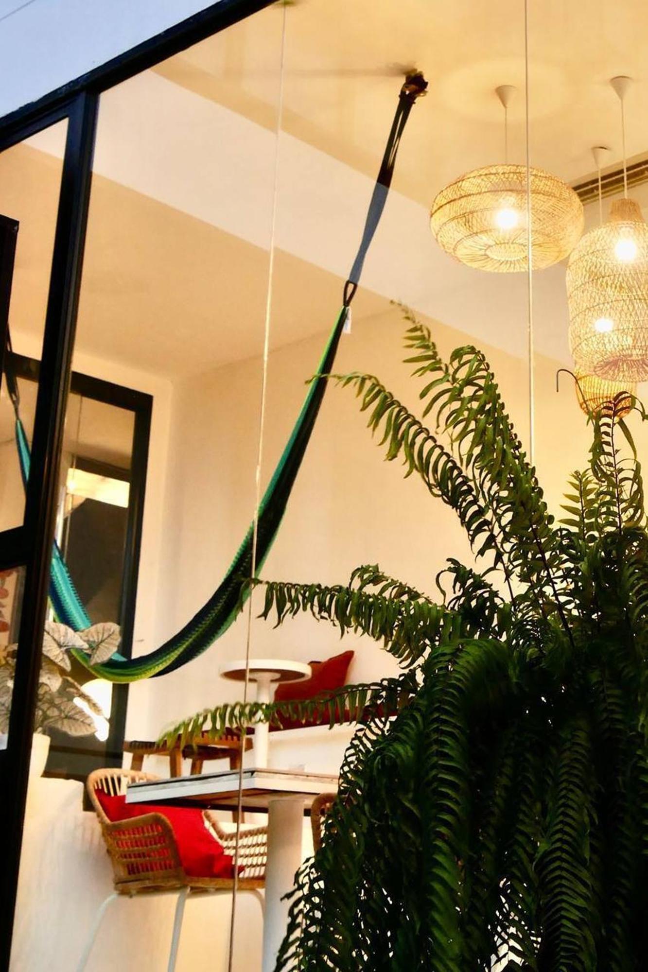 Blu Gay Poshtel