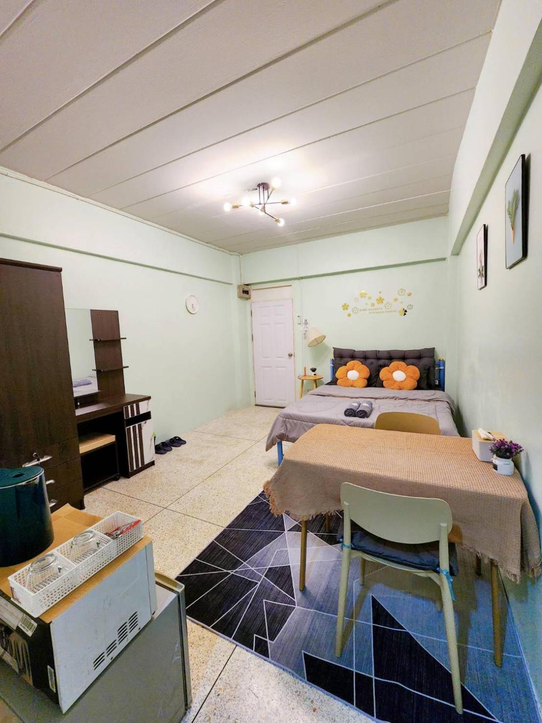 Apartment 703-stp Homely Free Wi-fi And Near Bts Line Bangkok