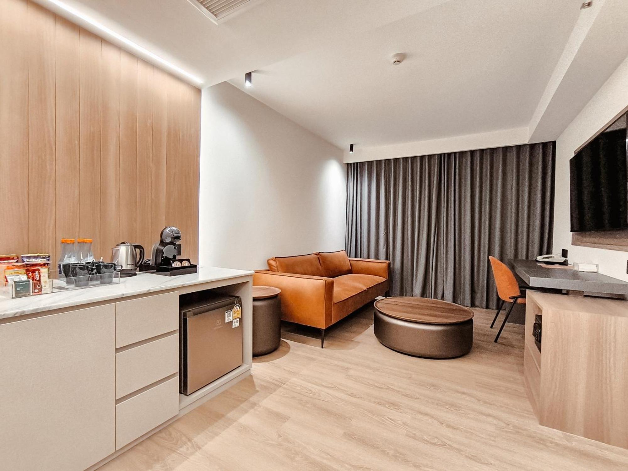 Hotel Citrus Sukhumvit 13 Nana By Compass Hospitality - Newly Renovated