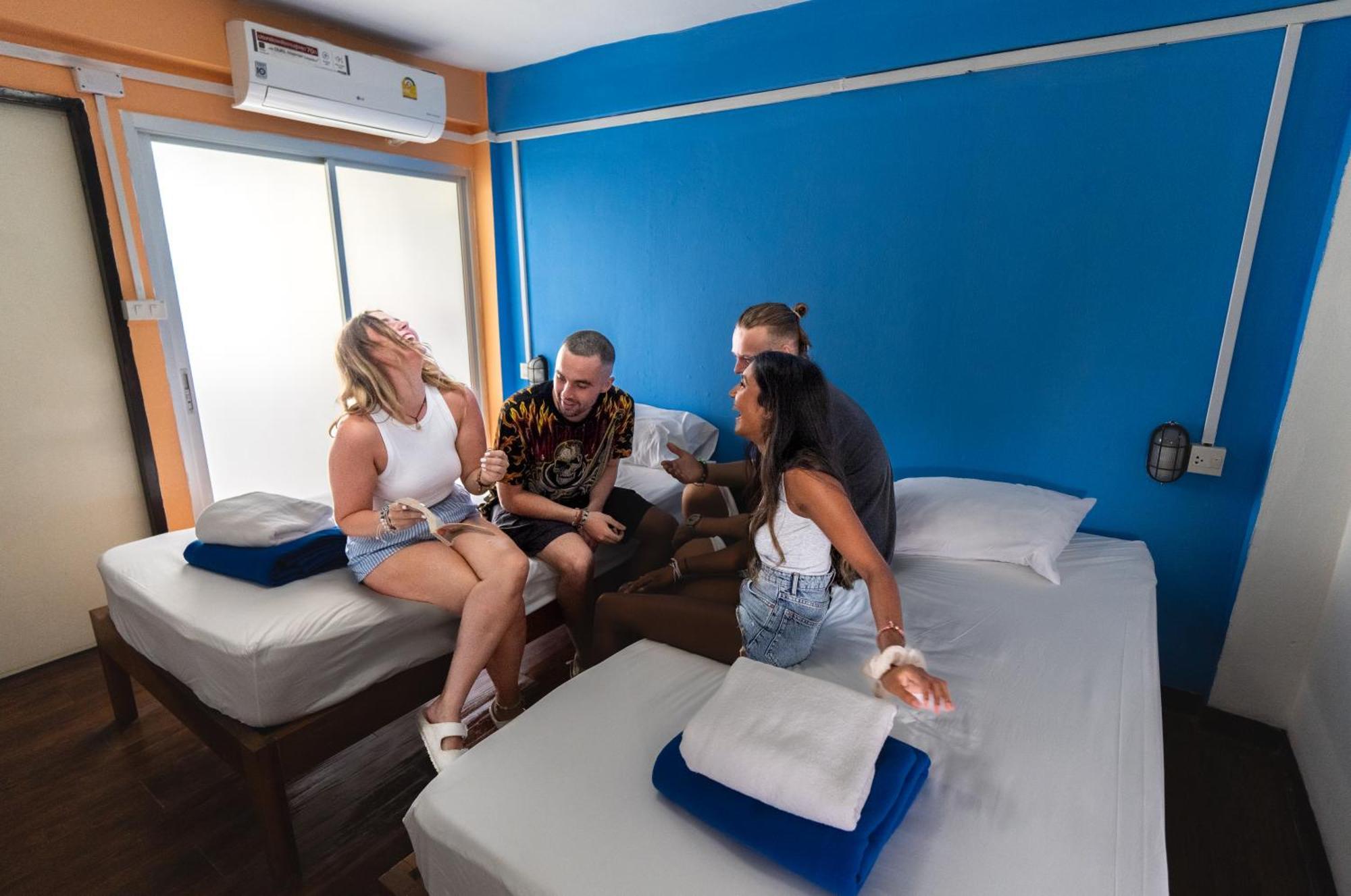 Hostel Revolution Khao San By The Bliss *