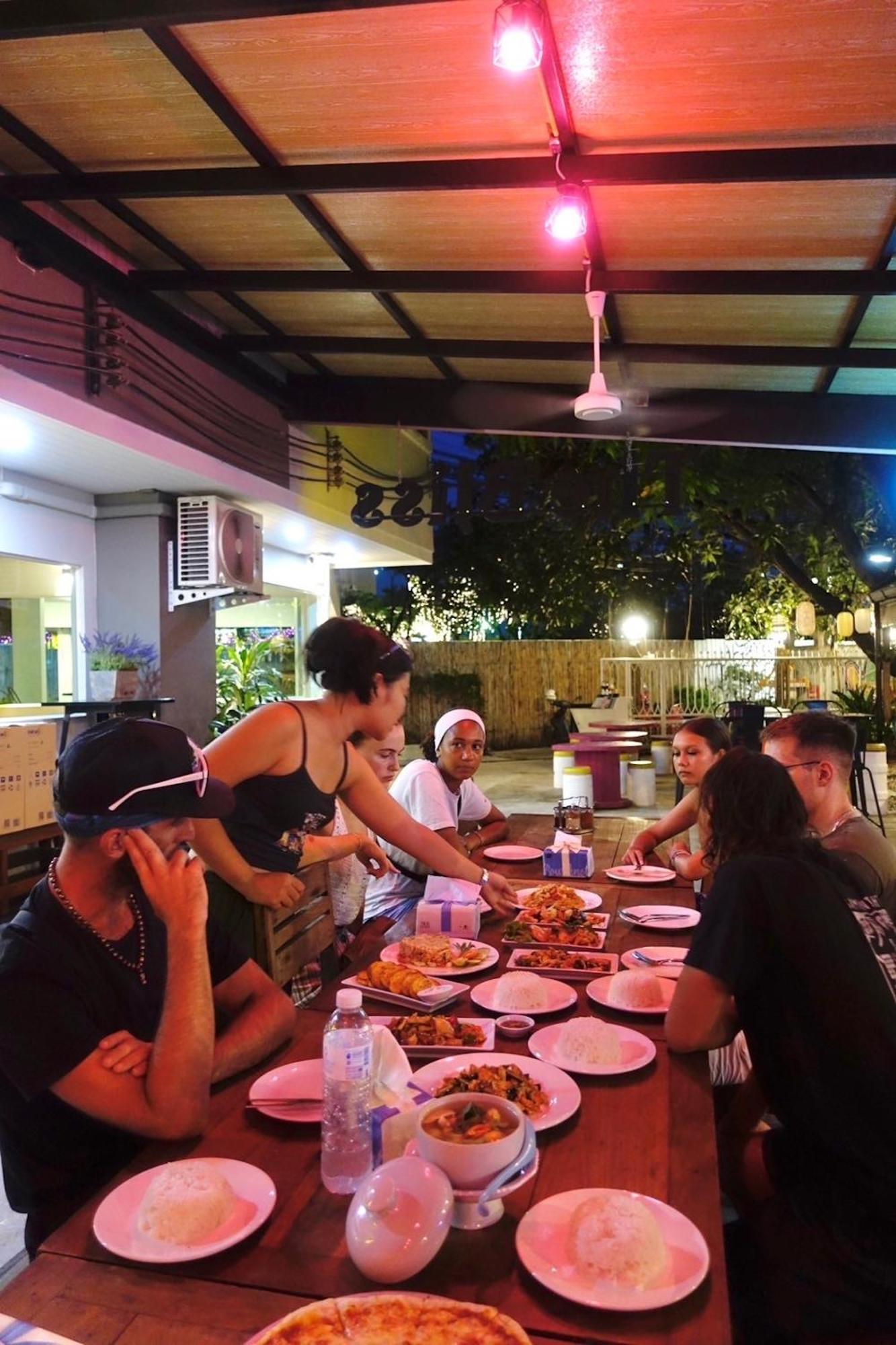 Revolution Khao San By The Bliss Hostel Bangkok