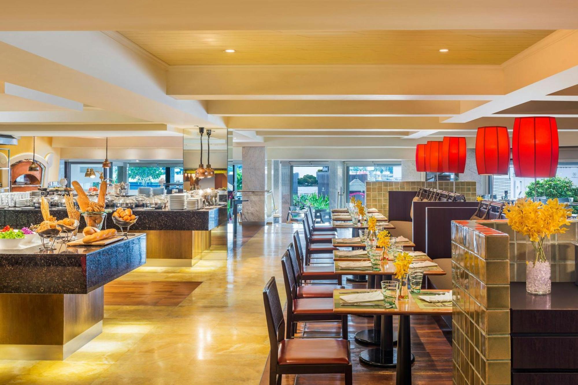 Royal Orchid Sheraton Riverside Hotel