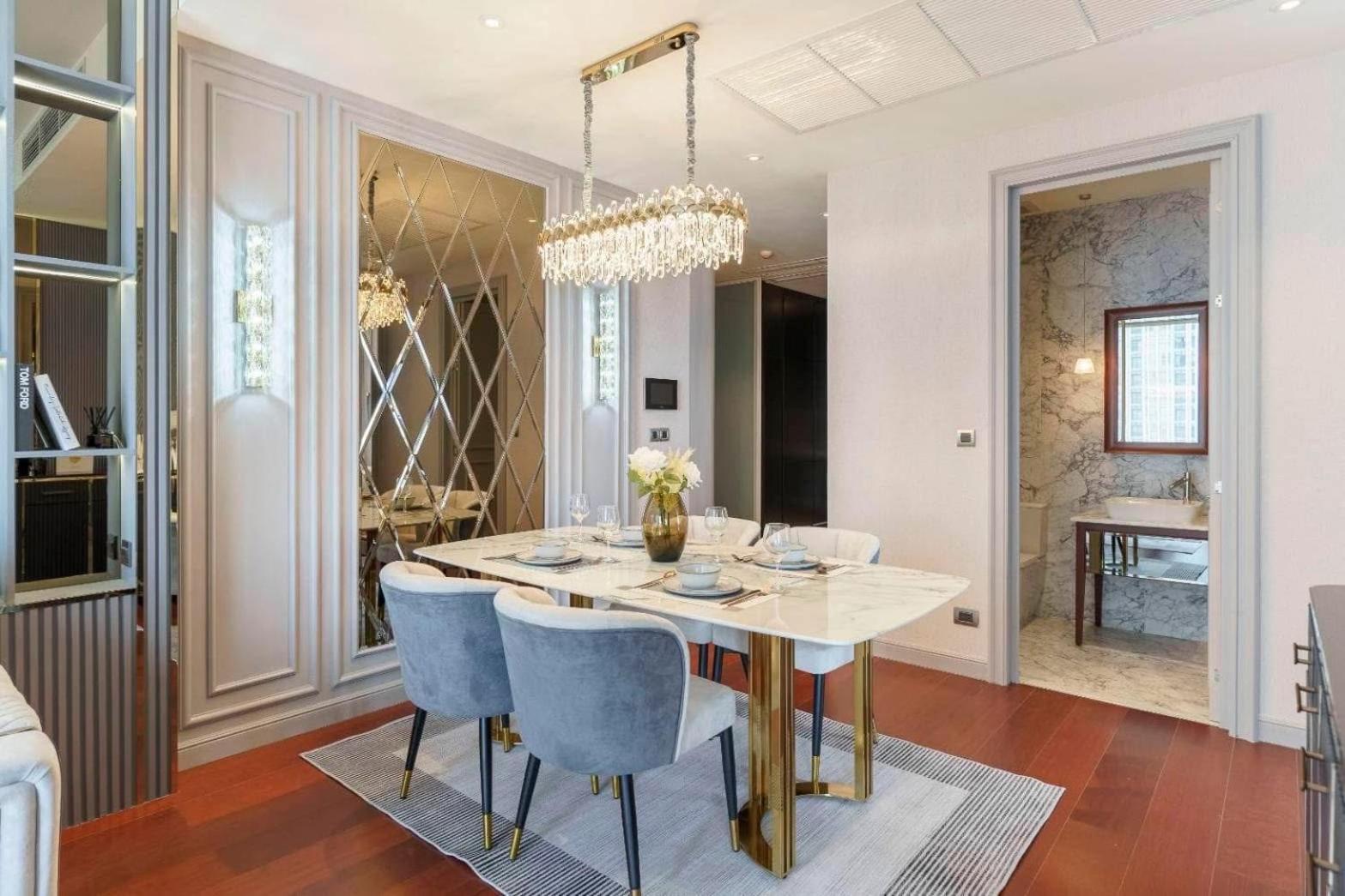 Prime Area Super Cozy Luxury 2 Bedroom Thonglor Bts Apartment
