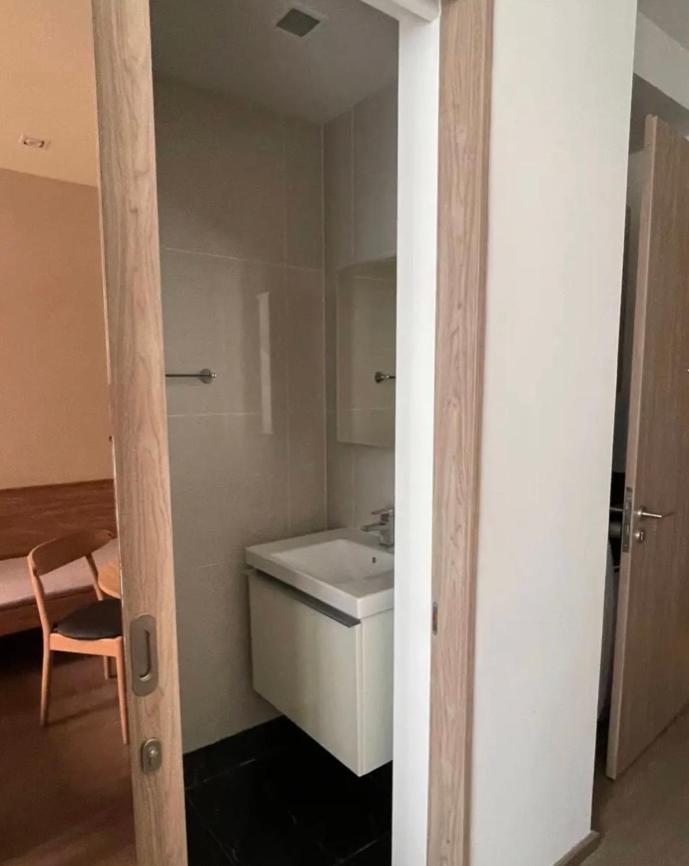 Super Luxury Sukhumvit 24 Apartment *