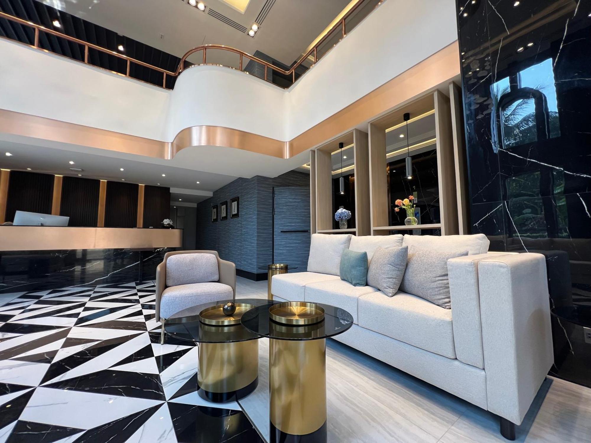 Arni Skye Hotel