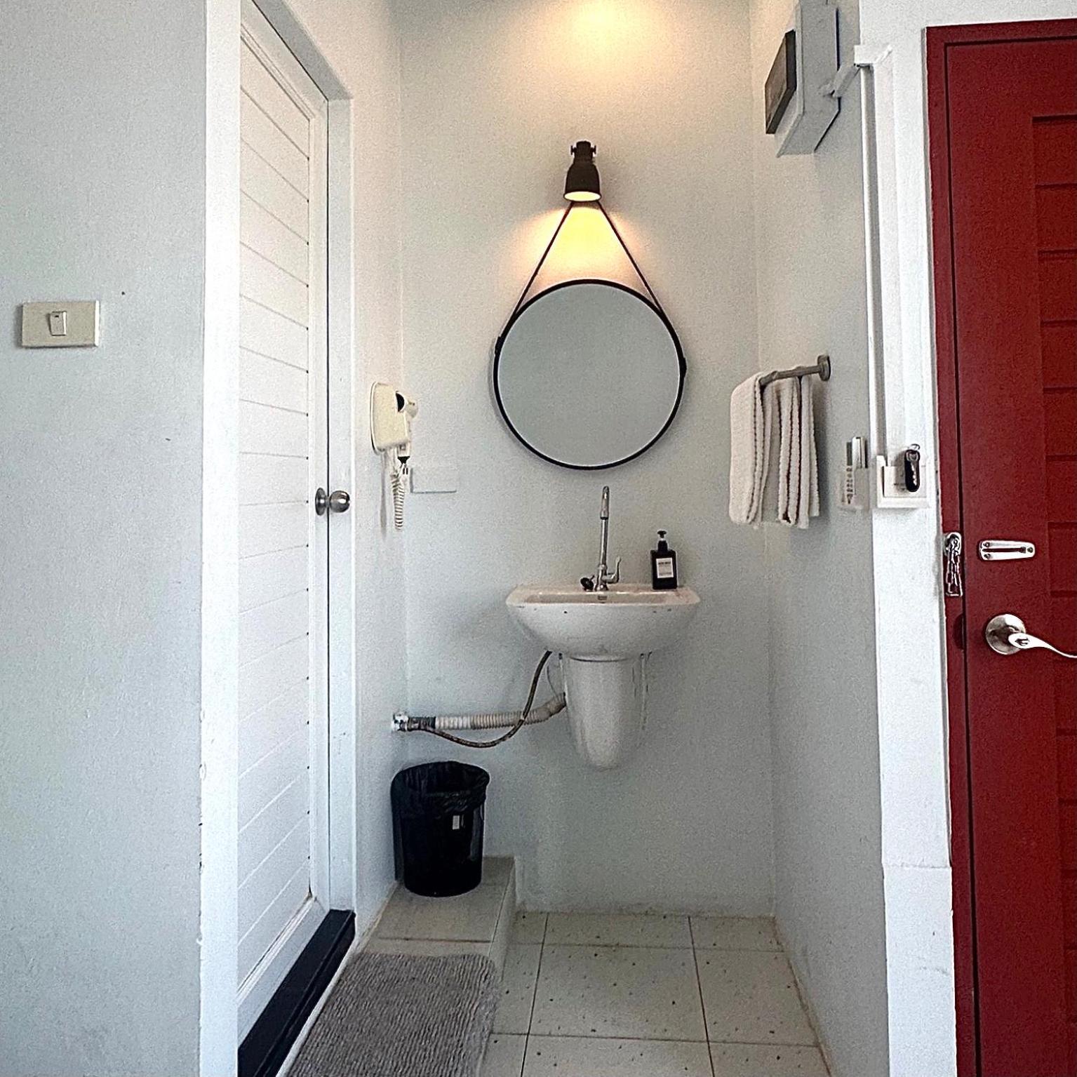 Beige Poshtels + Netflix Hostel *