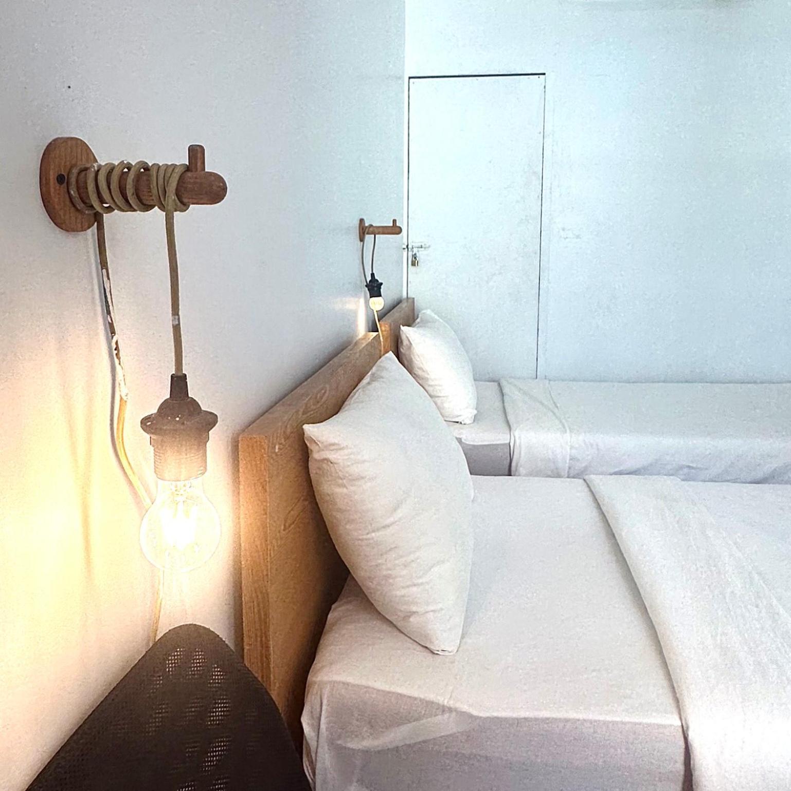 Beige Poshtels + Netflix * Bangkok