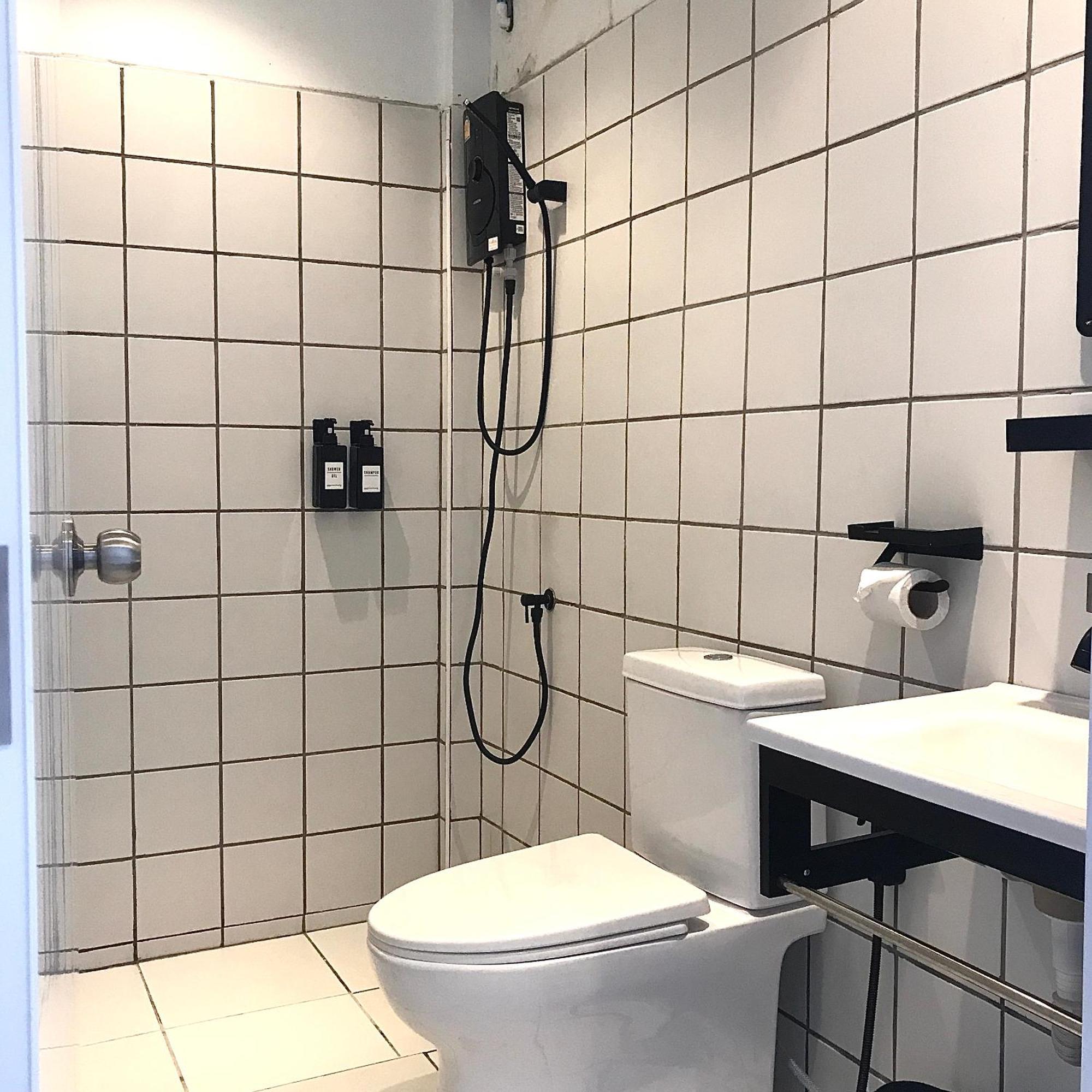 Beige Poshtels + Netflix * Bangkok