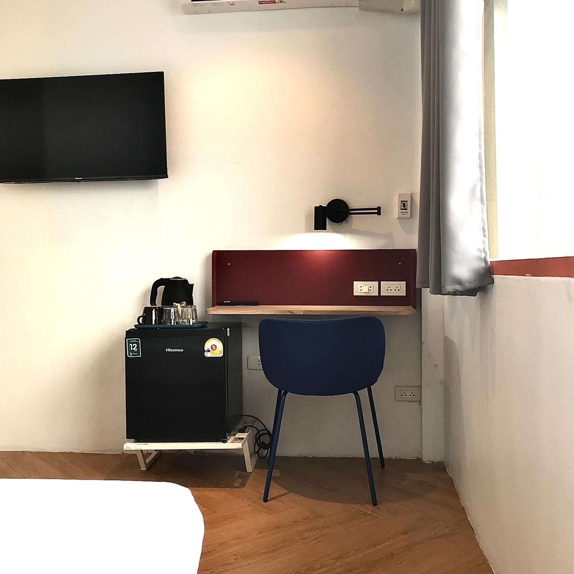 Hostel Beige Poshtels + Netflix *