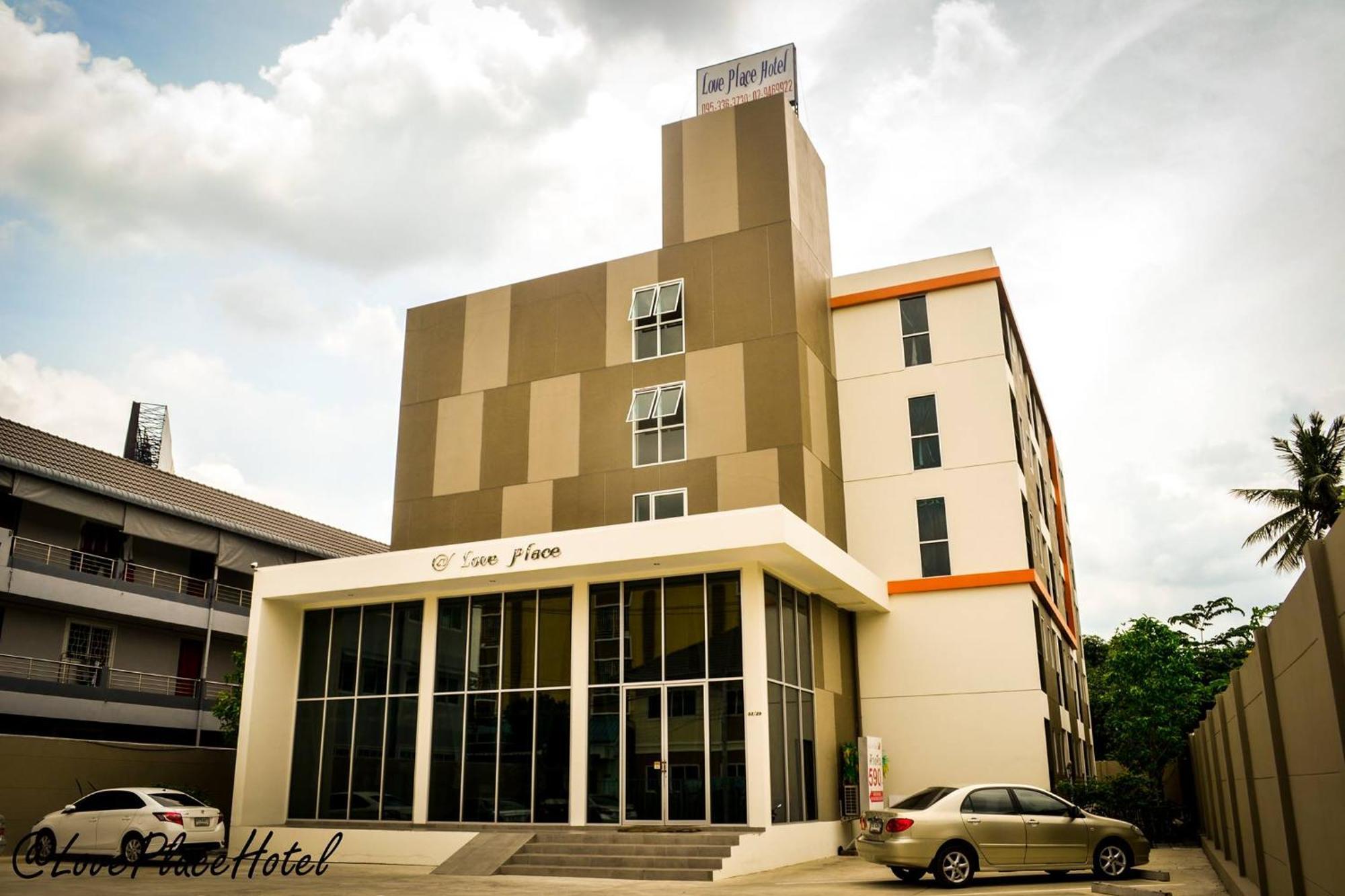 Sixty Star Place Love hotel *