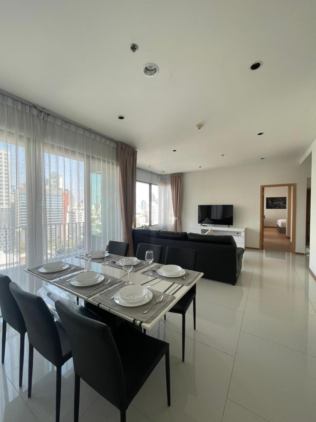 Apartment The Emporio Place *