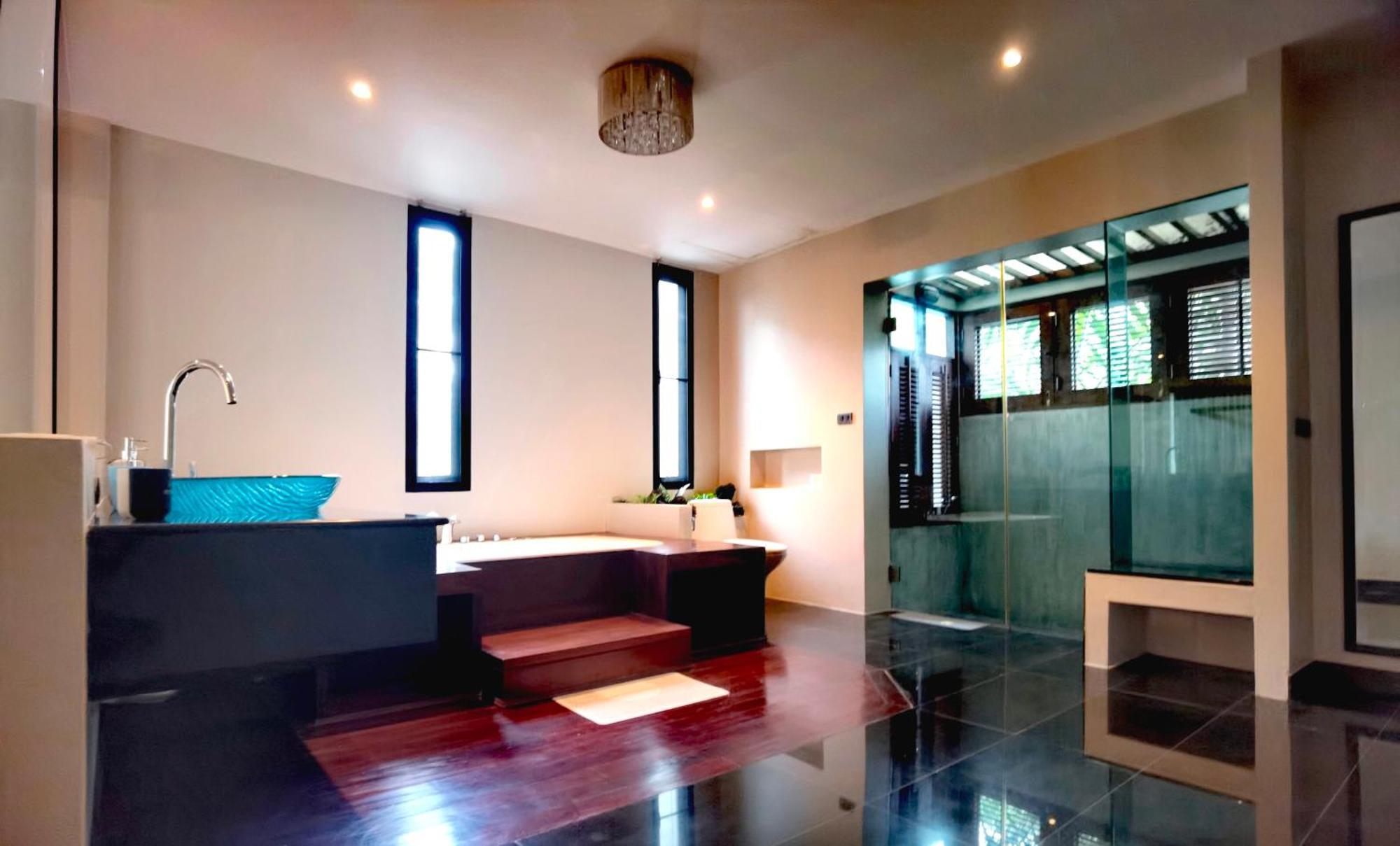 Luxury Pool 3 Min To Thonglor Bts & Nightlife * Bangkok