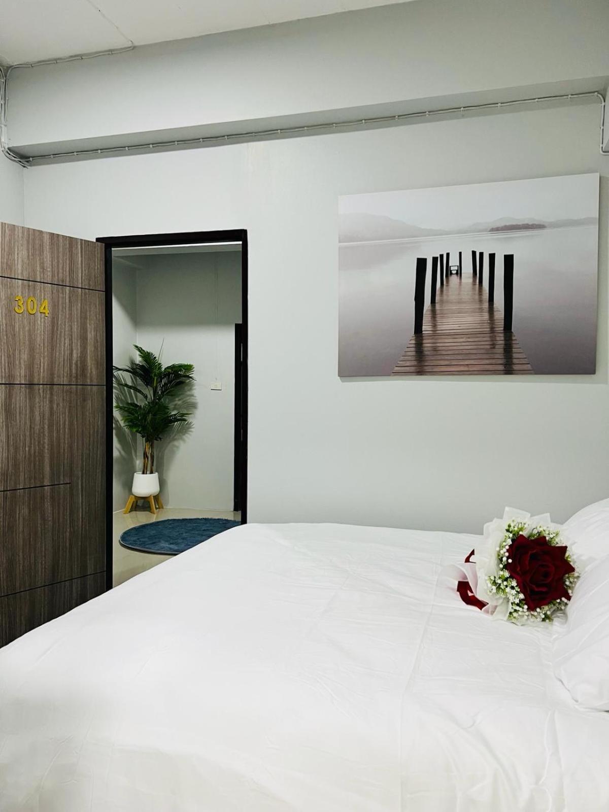Luna Hotel *
