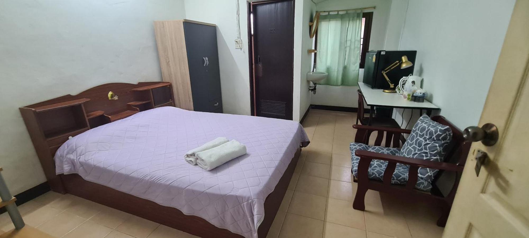 Roong-arun Guest house Bangkok