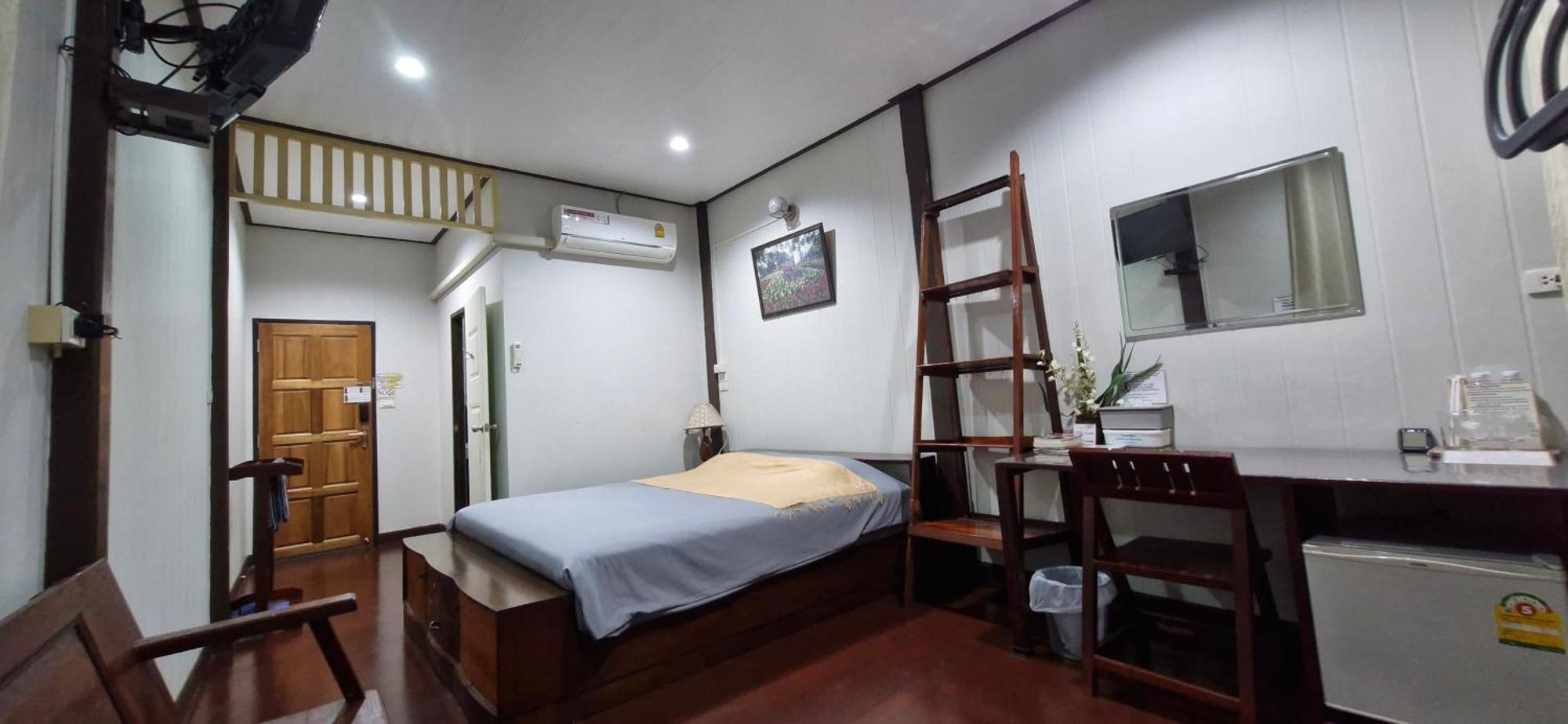 Ob Arun House Bed & Breakfast Bangkok