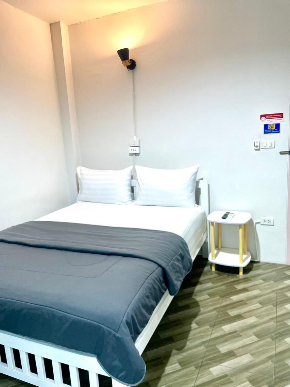 Hostel The Alex