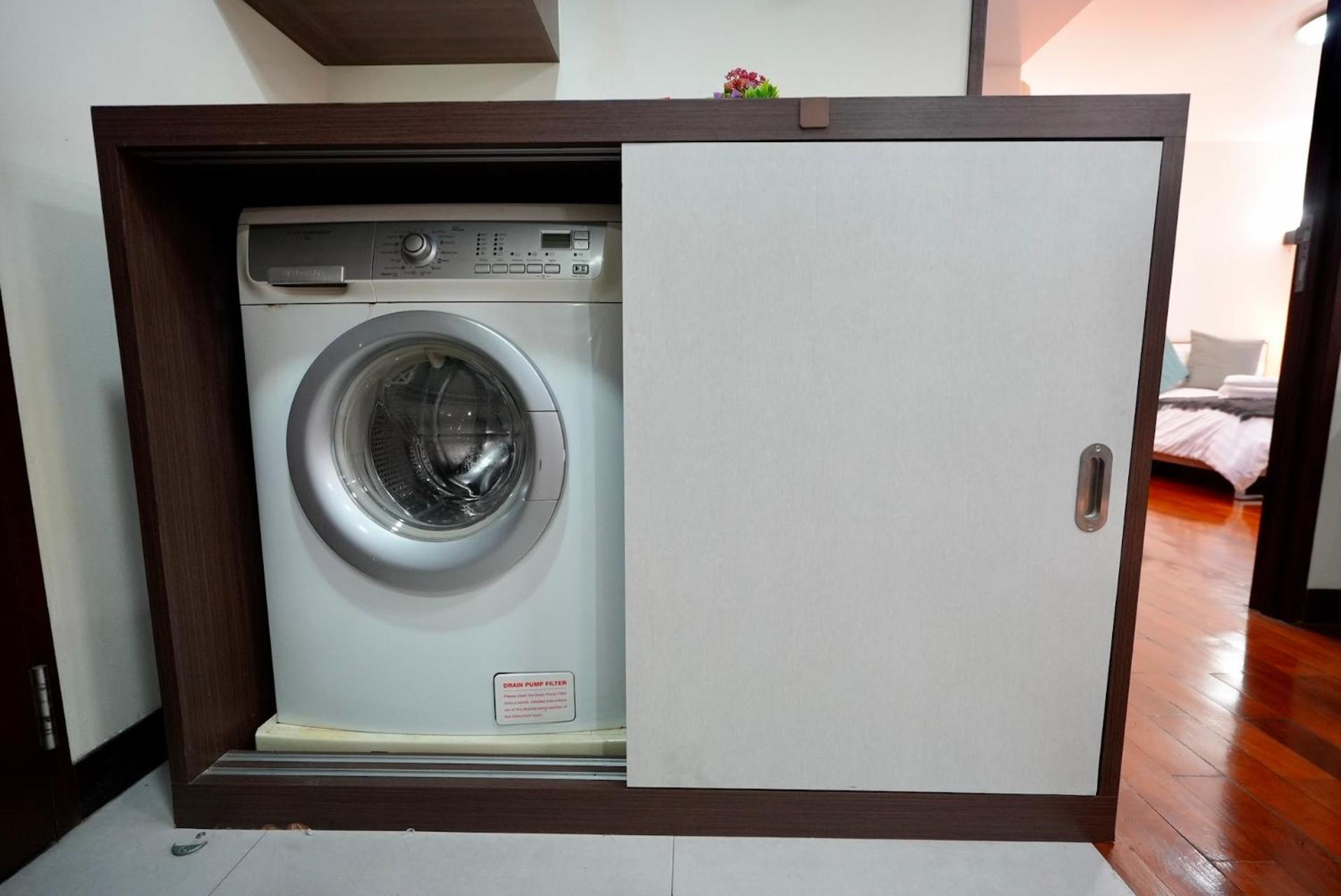 Baan Sukhumvit14 Apartment *