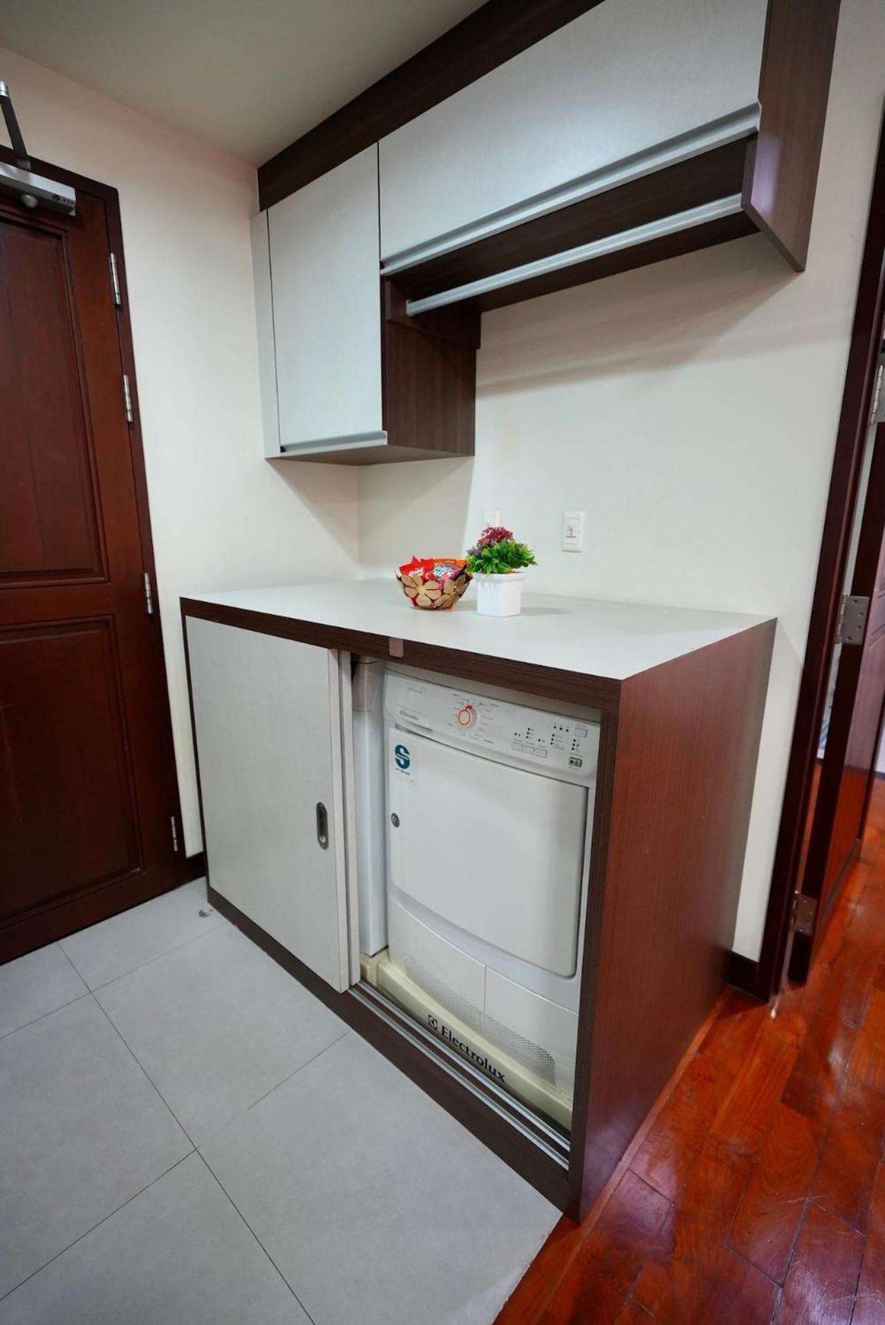 Baan Sukhumvit14 Apartment Bangkok