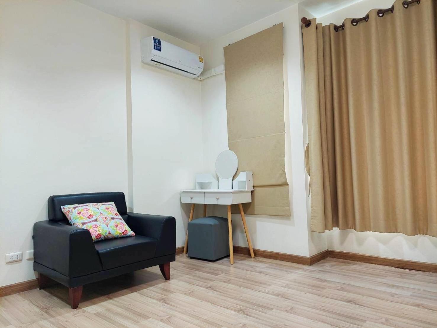 Areehouse 300平方 獨棟別墅 家庭首選 近7-11 超市 Mrt Villa