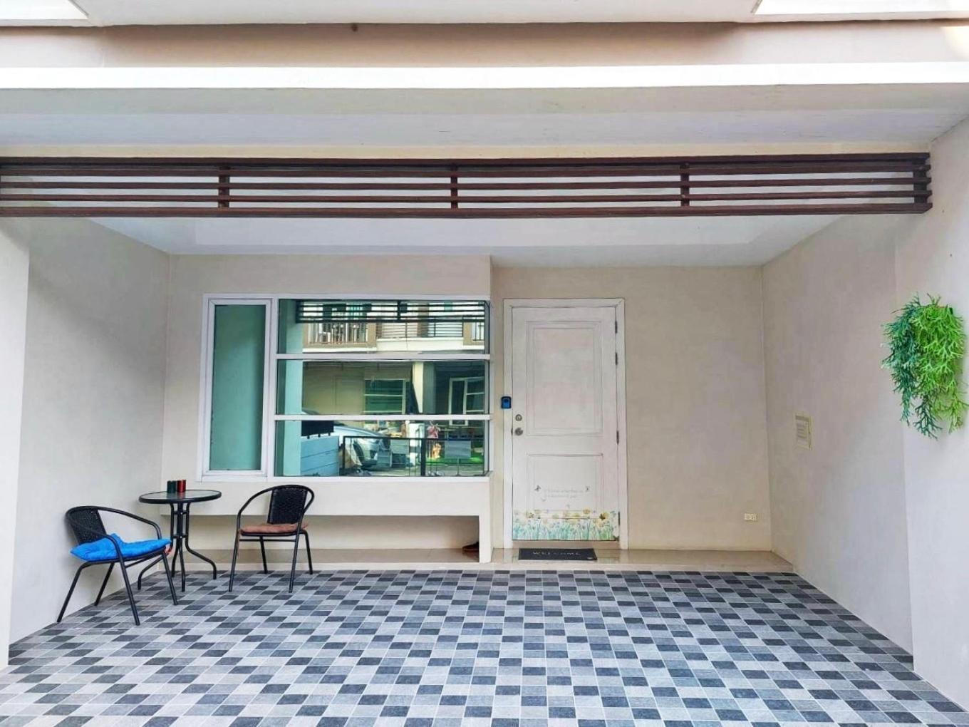 Areehouse 300平方 獨棟別墅 家庭首選 近7-11 超市 Mrt Villa *