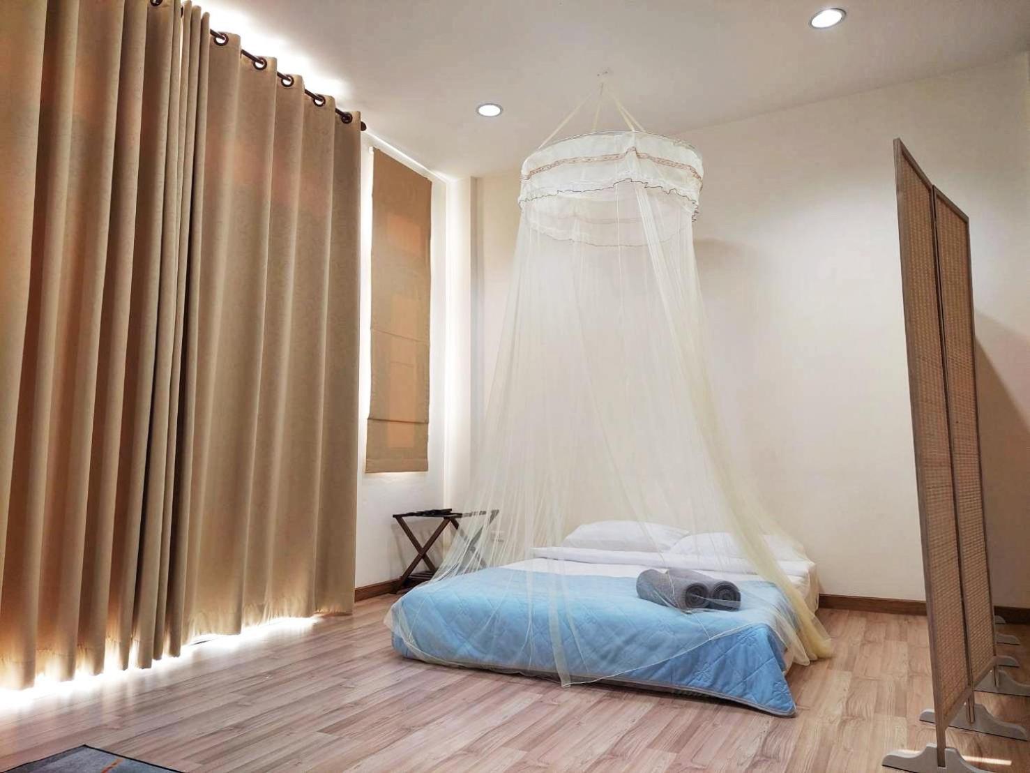 Areehouse 300平方 獨棟別墅 家庭首選 近7-11 超市 Mrt *