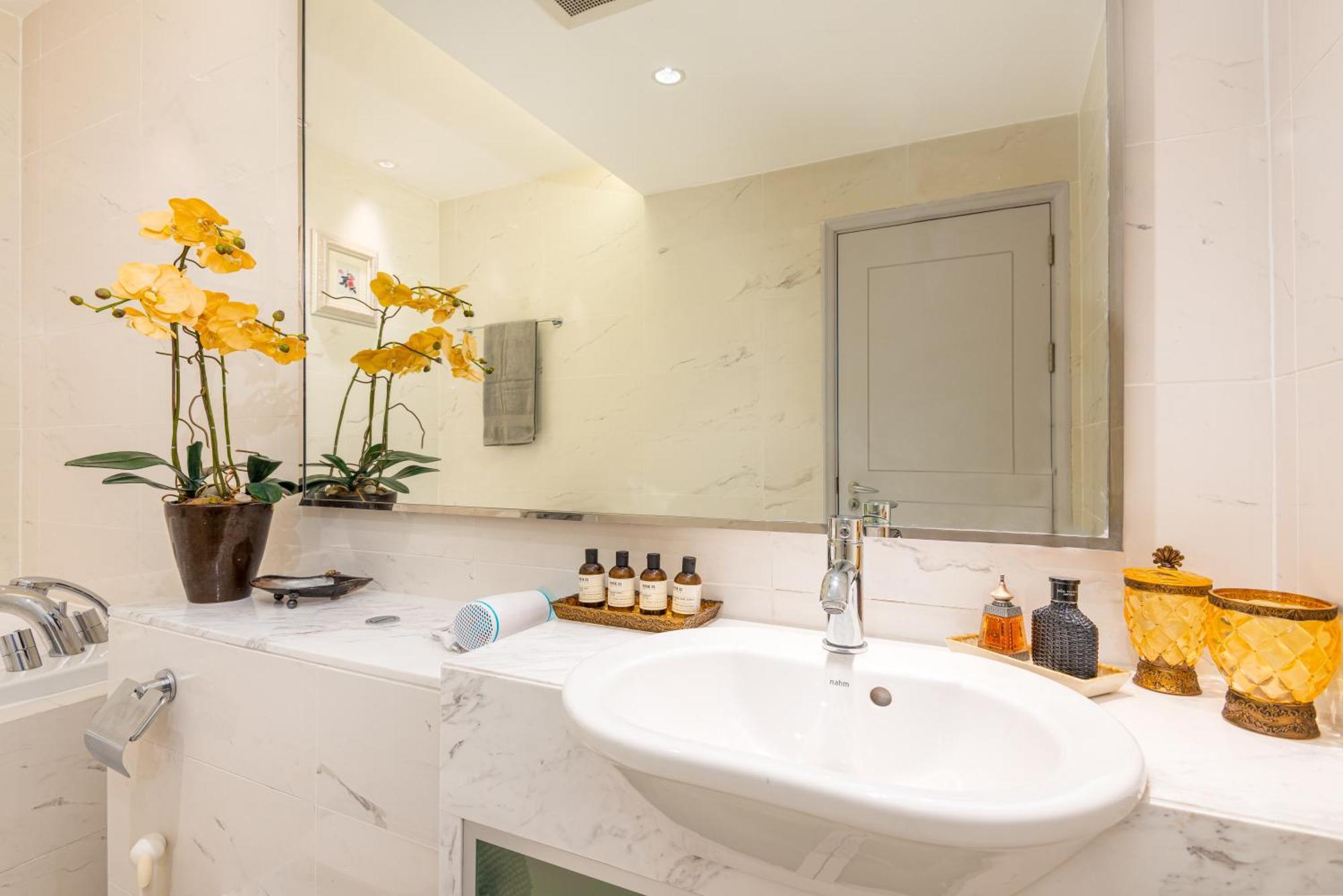 Skyvillas Residential Apartment Bangkok