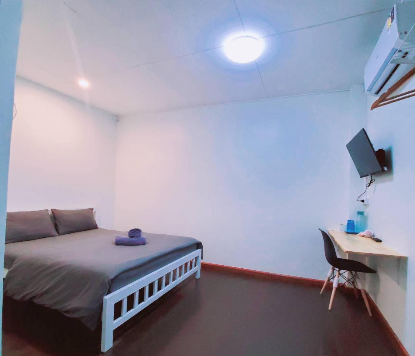 Cozy @khaosan Road Hotel *