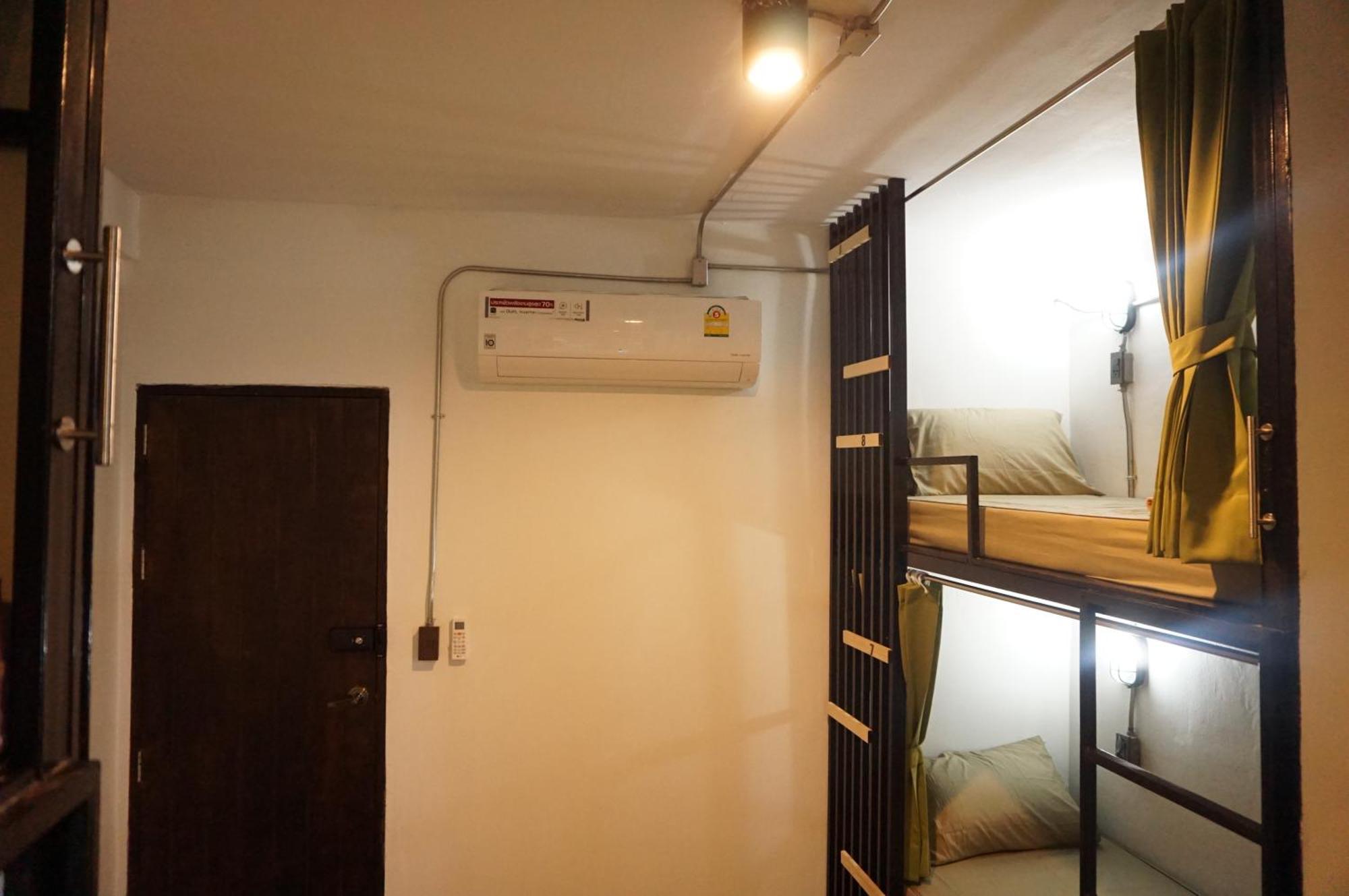 Asrama Feel Good Bangkok Hostel *