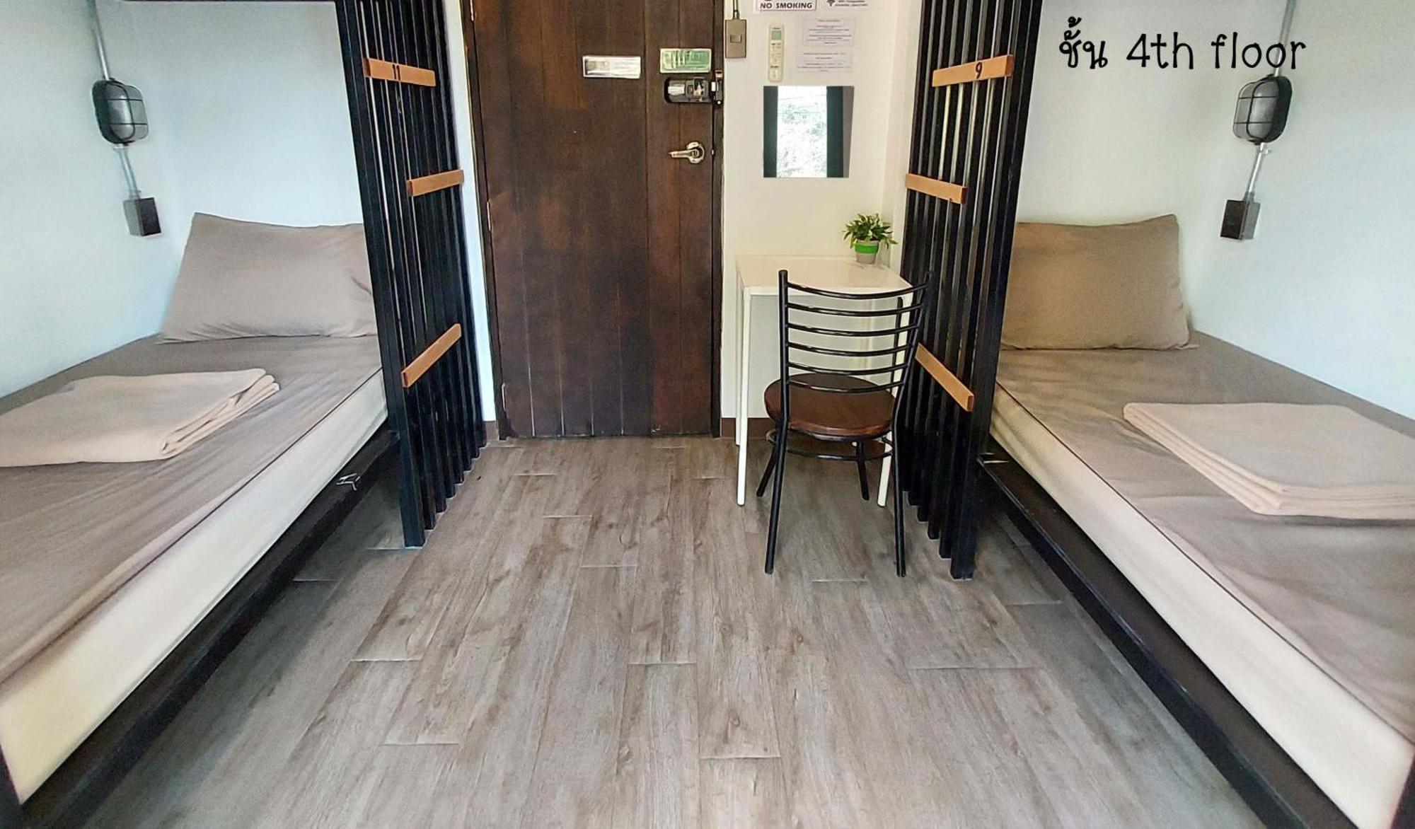 Asrama Feel Good Bangkok Hostel *