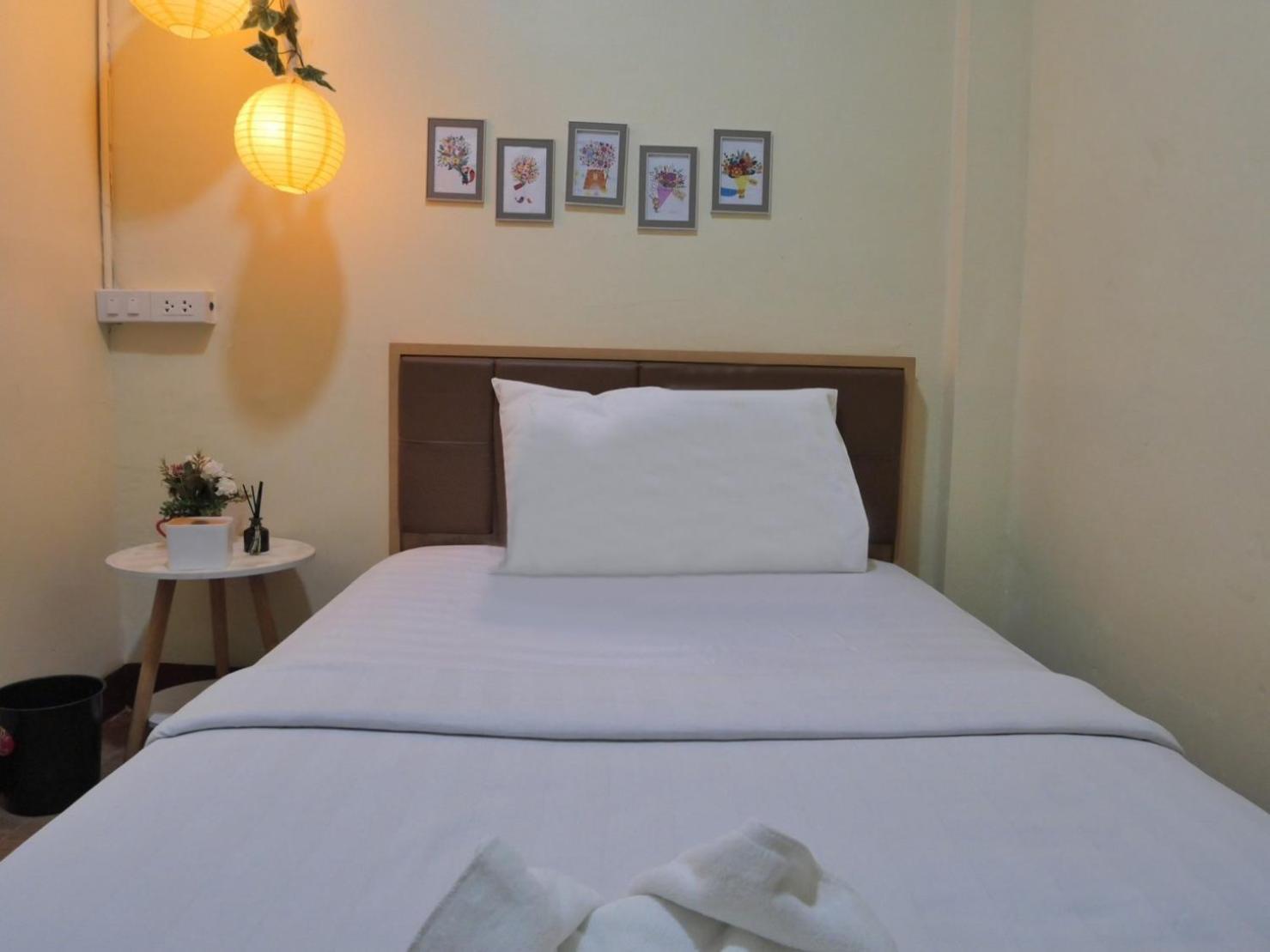 Ez Sleep @ Ratchada 19 Hostel Bangkok