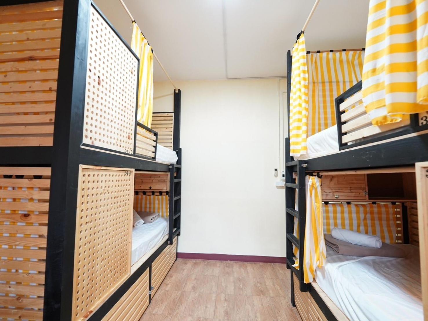 Ez Sleep @ Ratchada 19 Hostel *