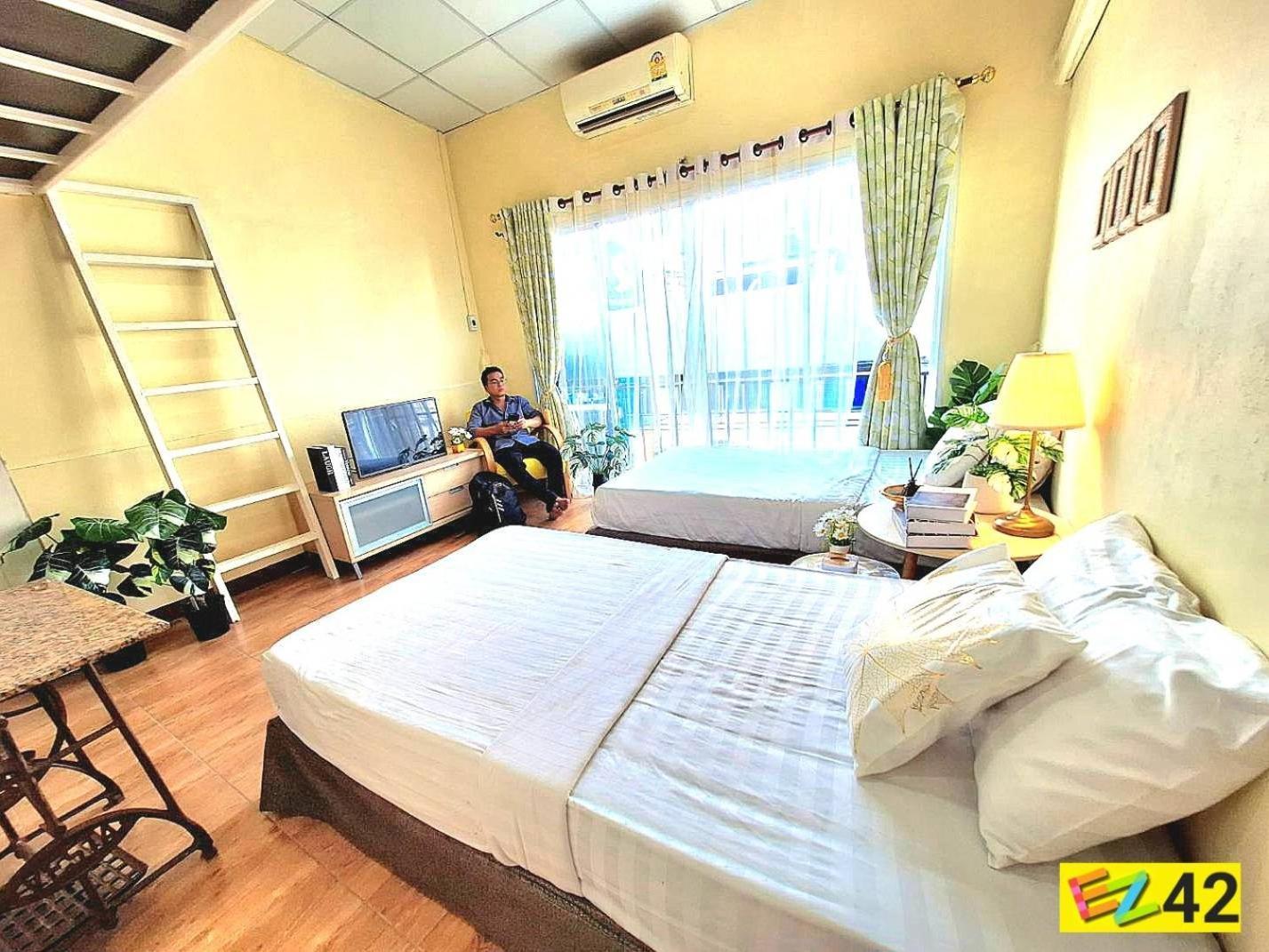 Ez Sleep @ Ratchada 19 Hostel