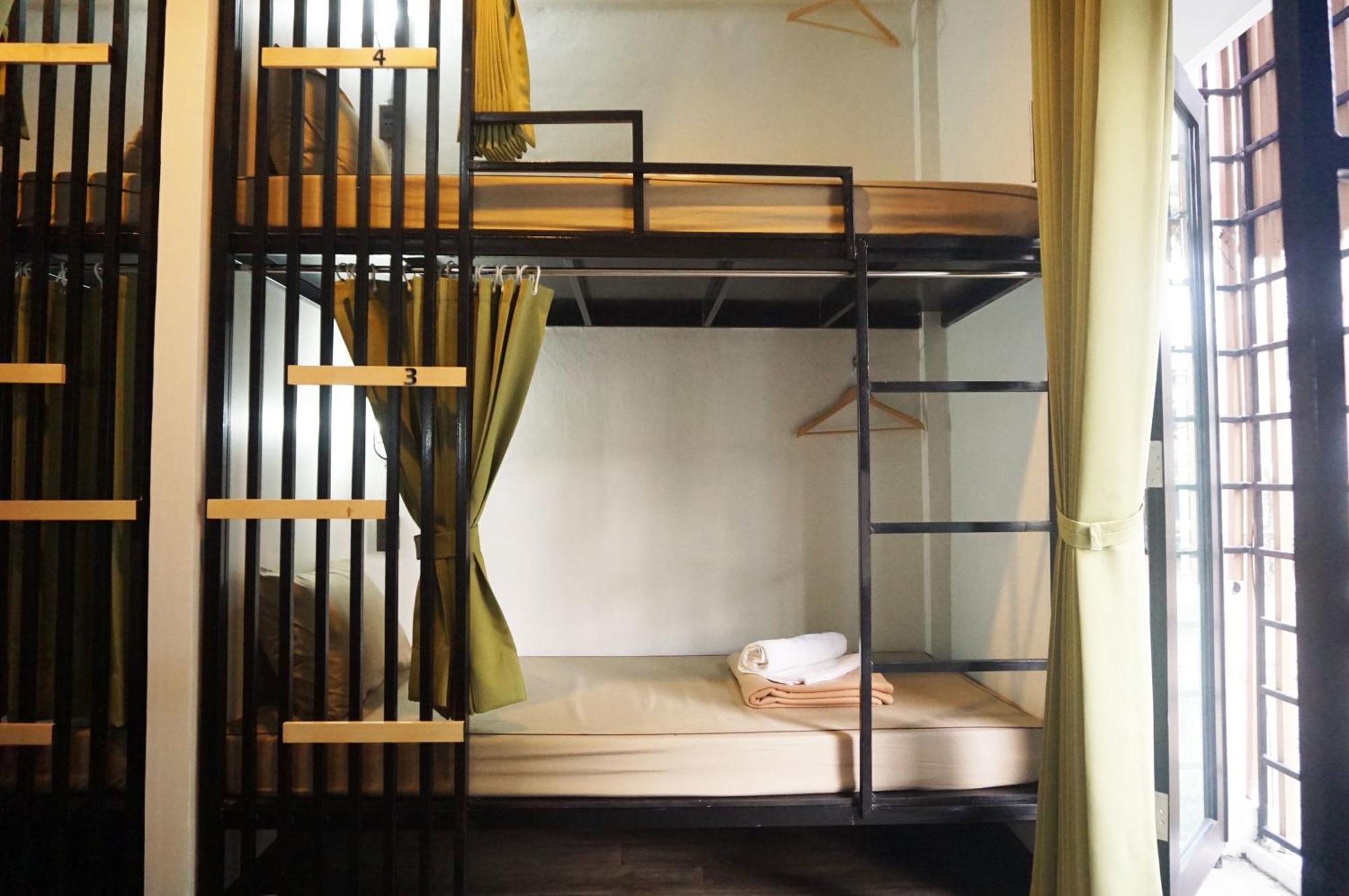 Feel Good Bangkok Hostel *