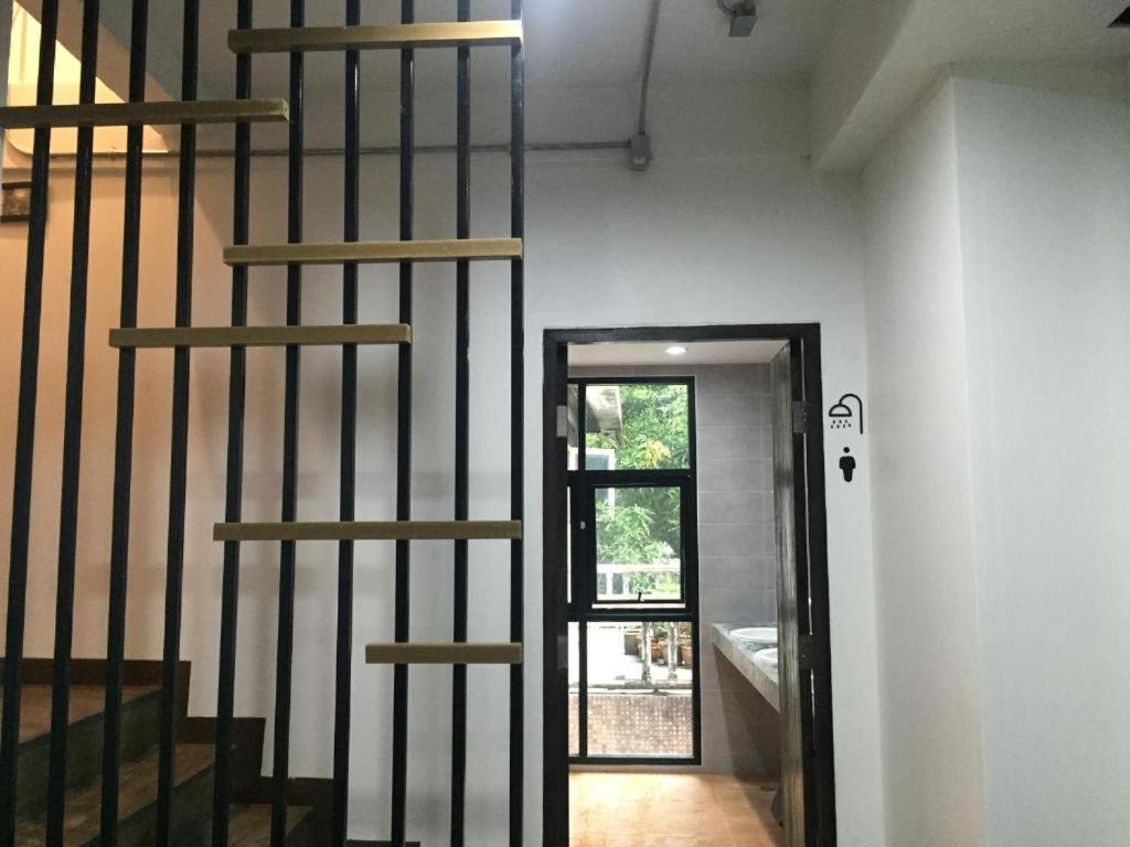 Feel Good Bangkok Hostel Hostel