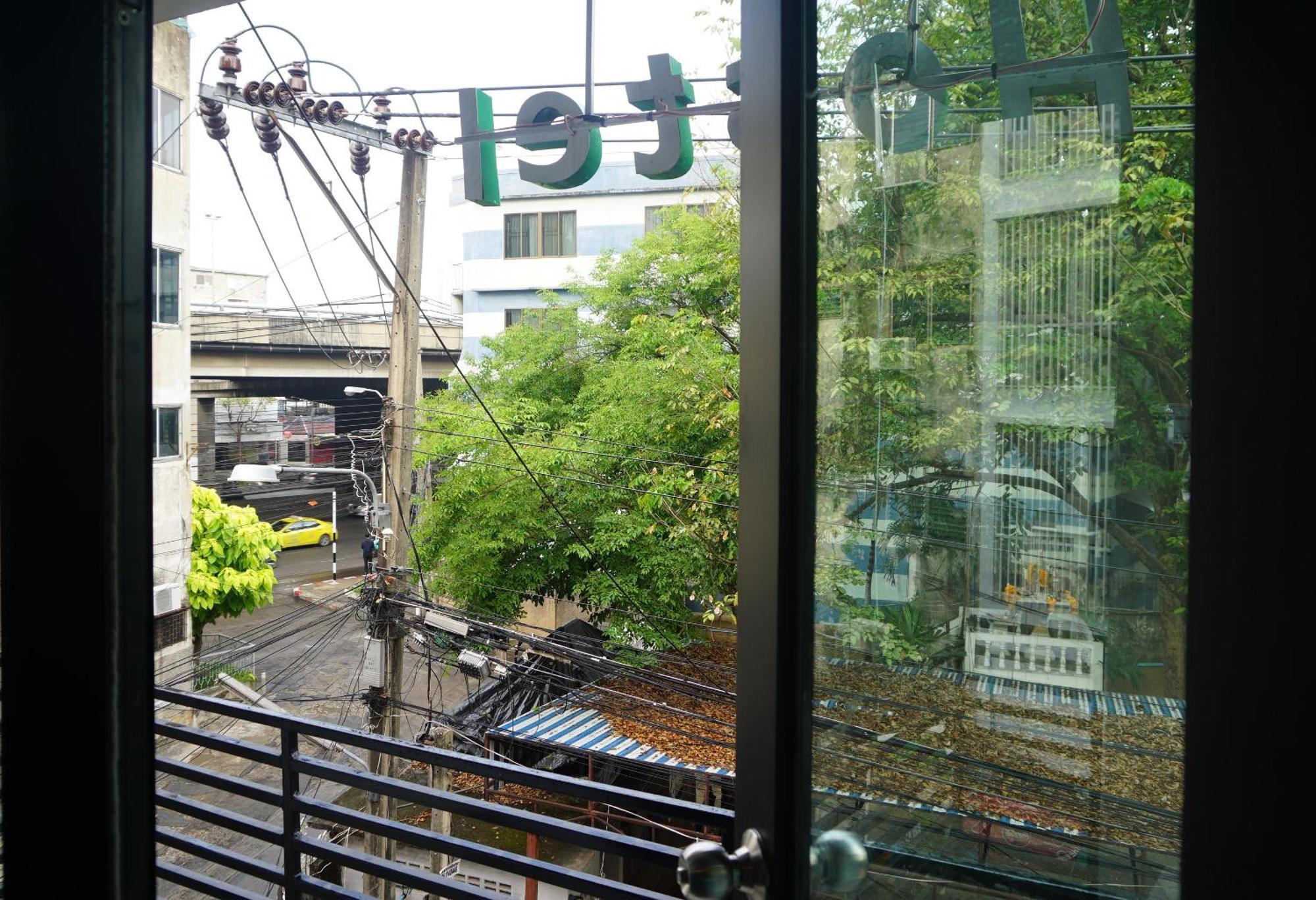 Feel Good Bangkok Hostel Asrama *