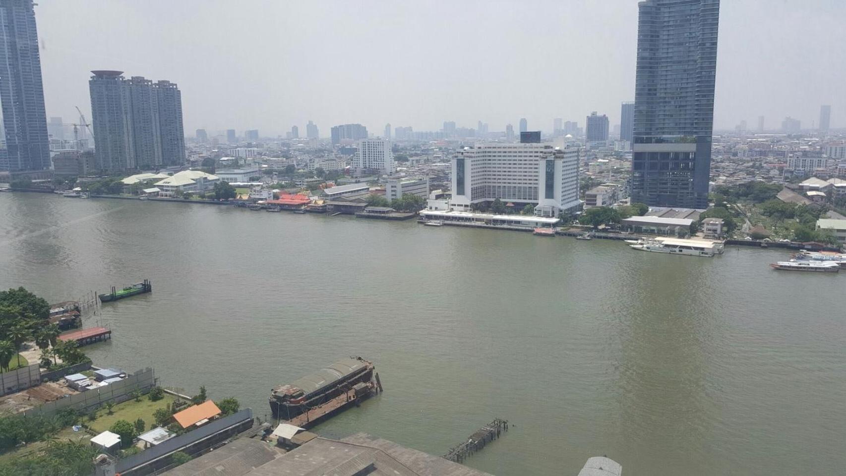 Watermark Chaophraya River Apartment *