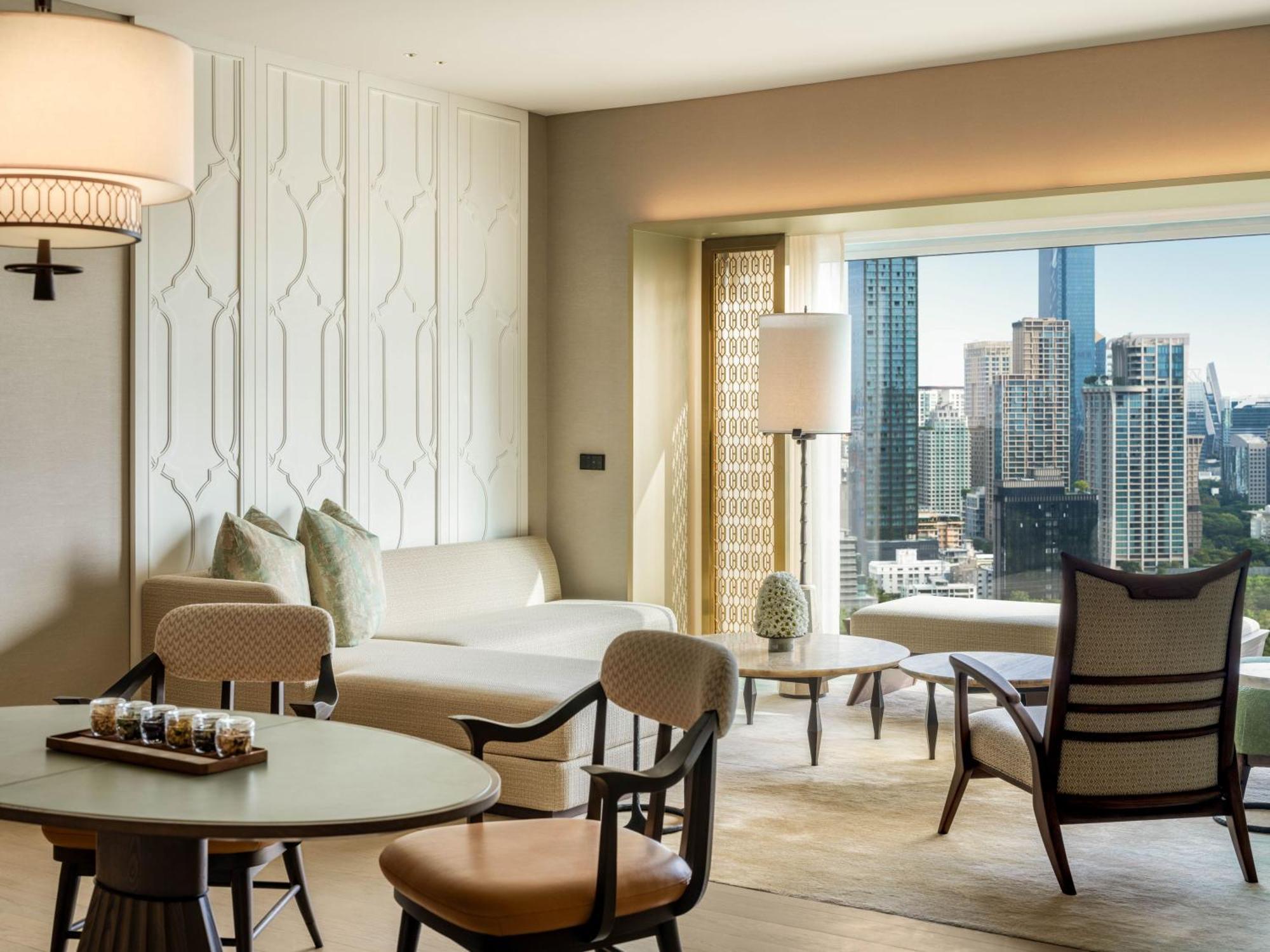 Dusit Thani 5* Bangkok
