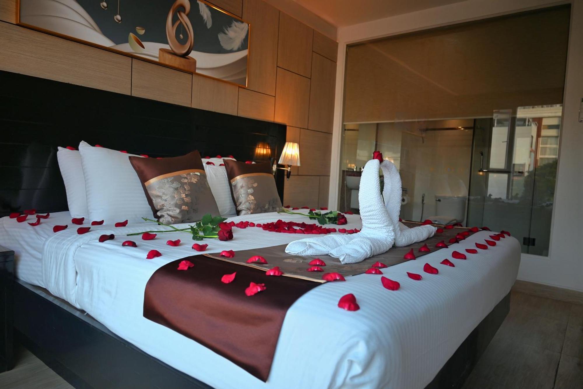 Boss Nana Hotel